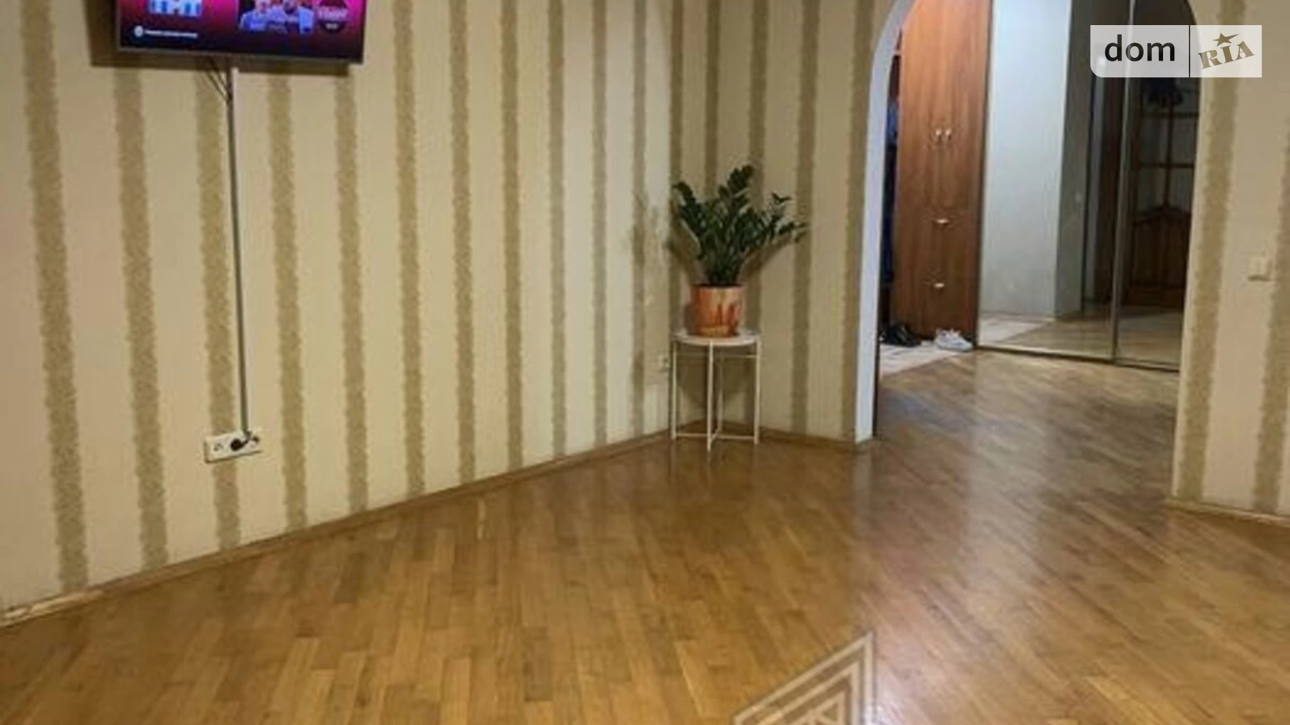 Продается 3-комнатная квартира 115 кв. м в Киеве, ул. Евгения Сверстюка, 52В
