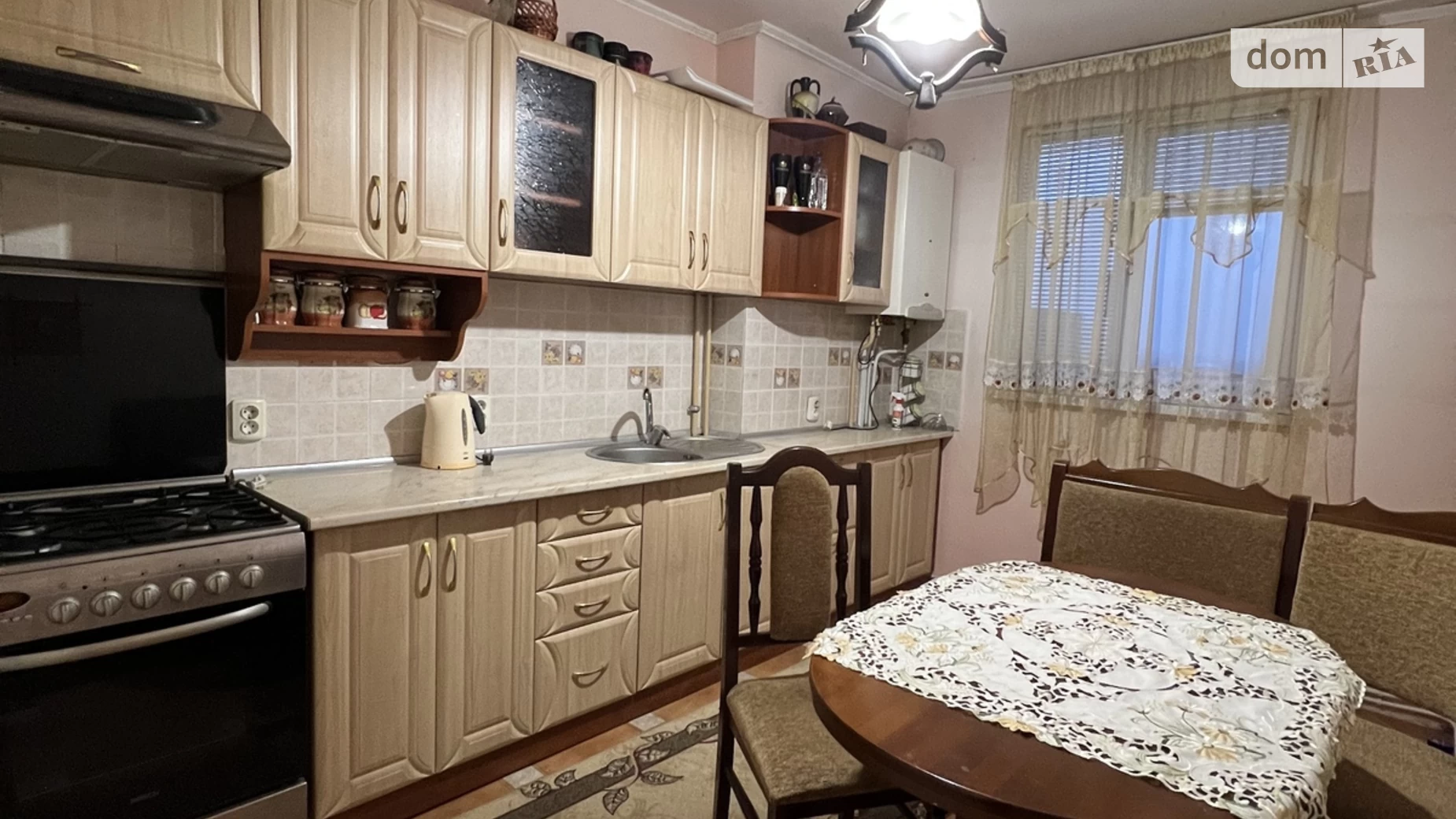 Продается 3-комнатная квартира 73 кв. м в Ужгороде