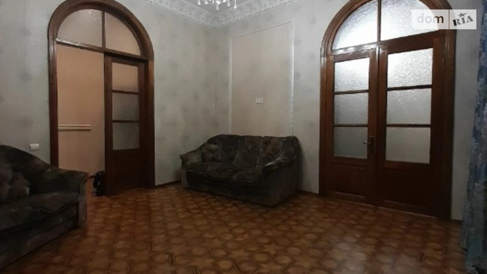 Продается 3-комнатная квартира 94 кв. м в Одессе, ул. Новосельского