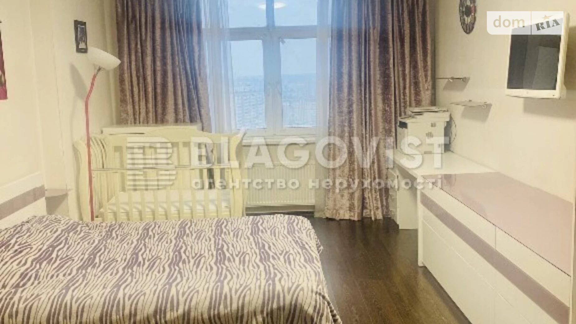 Продается 1-комнатная квартира 78.3 кв. м в Киеве, ул. Драгоманова, 40З