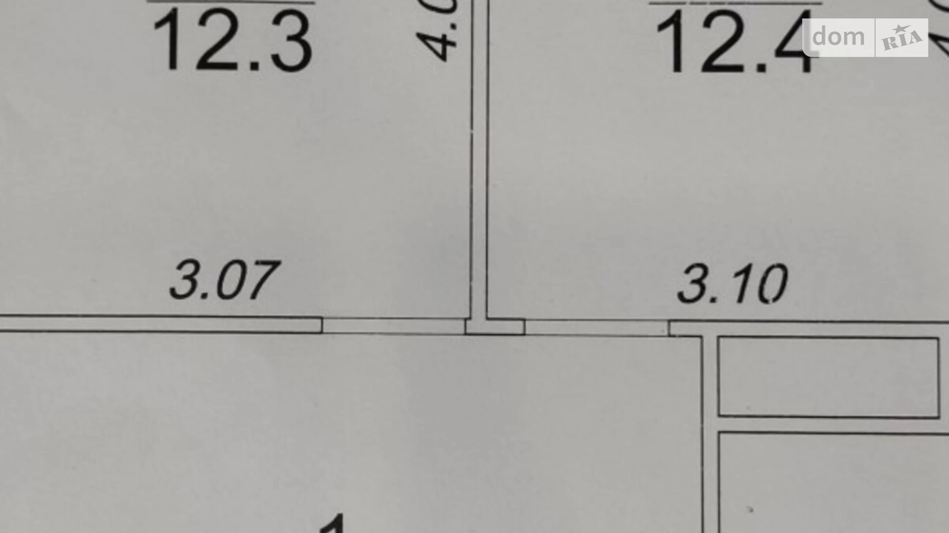 Продається 2-кімнатна квартира 43 кв. м у Одесі, вул. Перлинна, 1Б