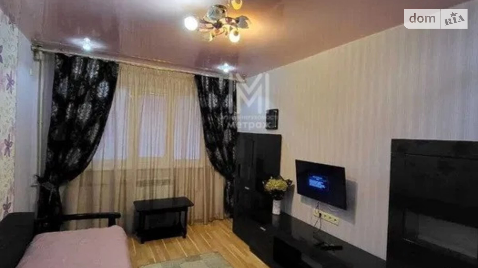 Продается 2-комнатная квартира 64 кв. м в Харькове, ул. Мельникова Василия