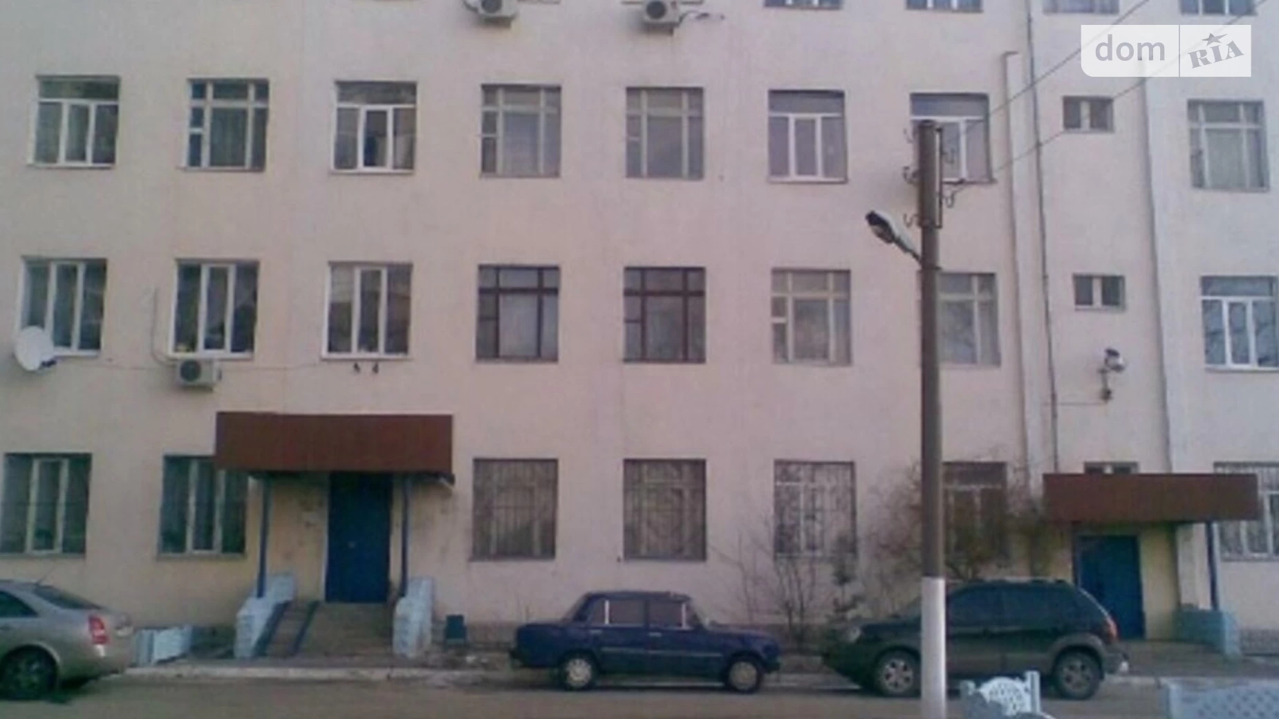 Продается 3-комнатная квартира 73 кв. м в Харькове, просп. Любови Малой