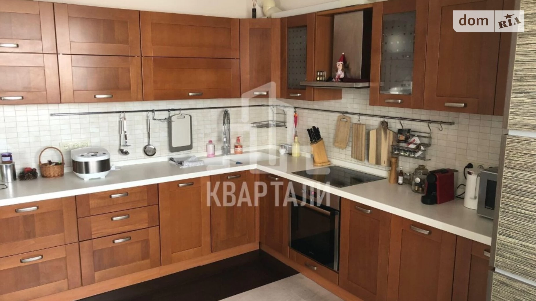 Продается 2-комнатная квартира 63.5 кв. м в Киеве, ул. Михаила Максимовича, 9Б