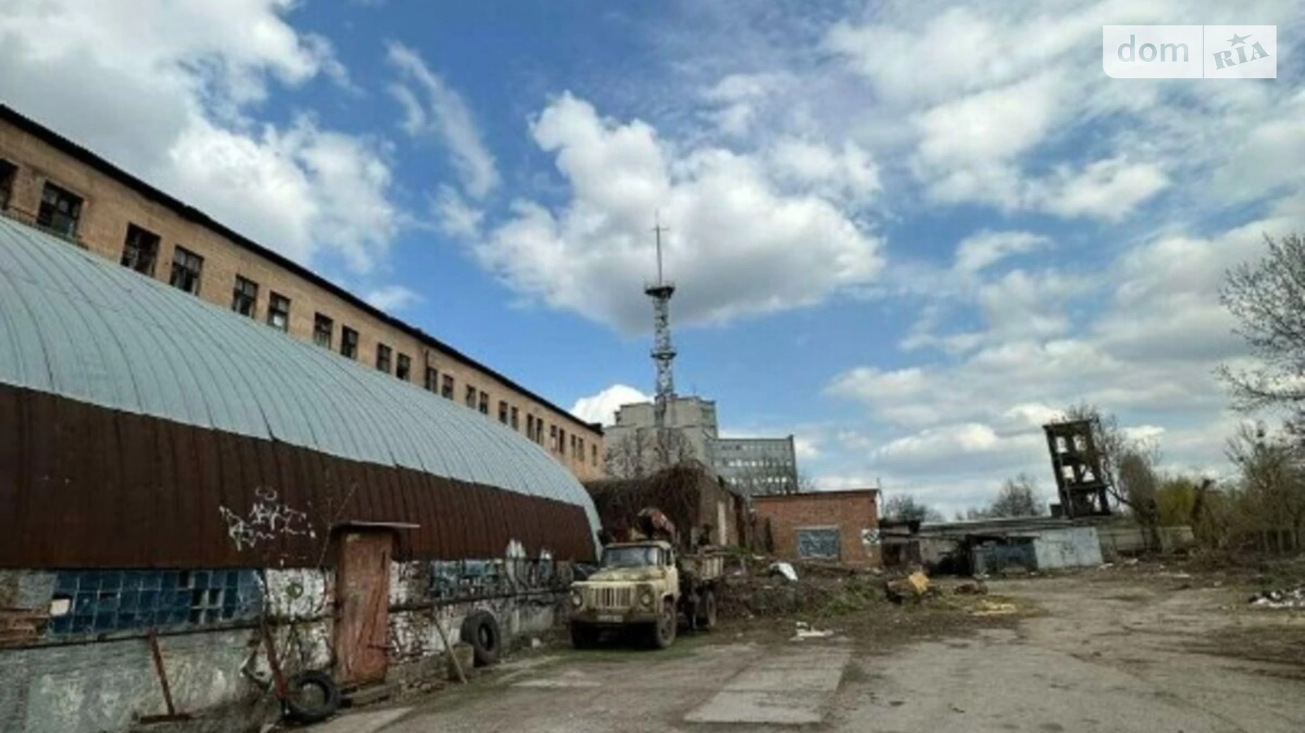 Продается помещения свободного назначения 5000 кв. м в 3-этажном здании, цена: 2000000 $ - фото 3