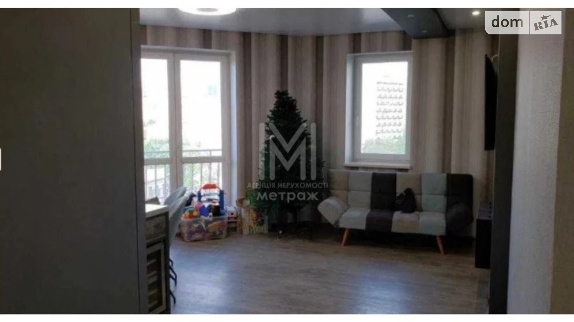 Продается 3-комнатная квартира 80 кв. м в Харькове, ул. Молочная, 30