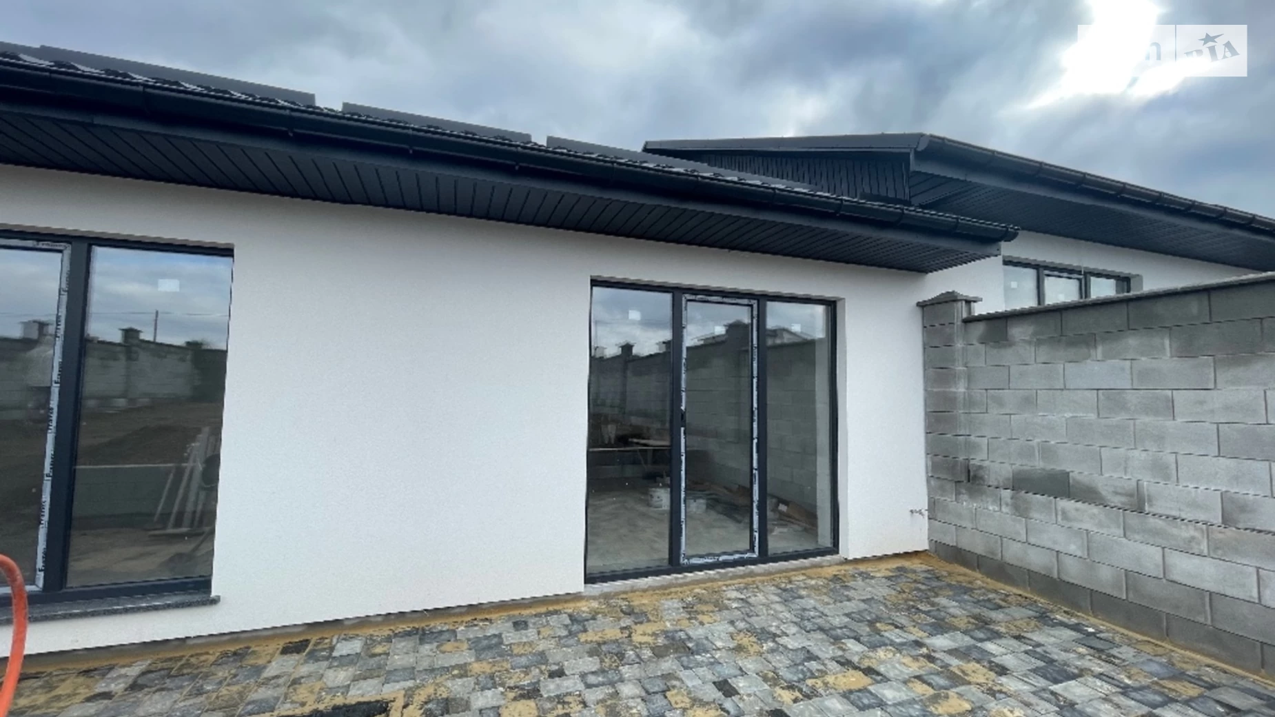 Продається одноповерховий будинок 90 кв. м з каміном, цена: 70000 $ - фото 3