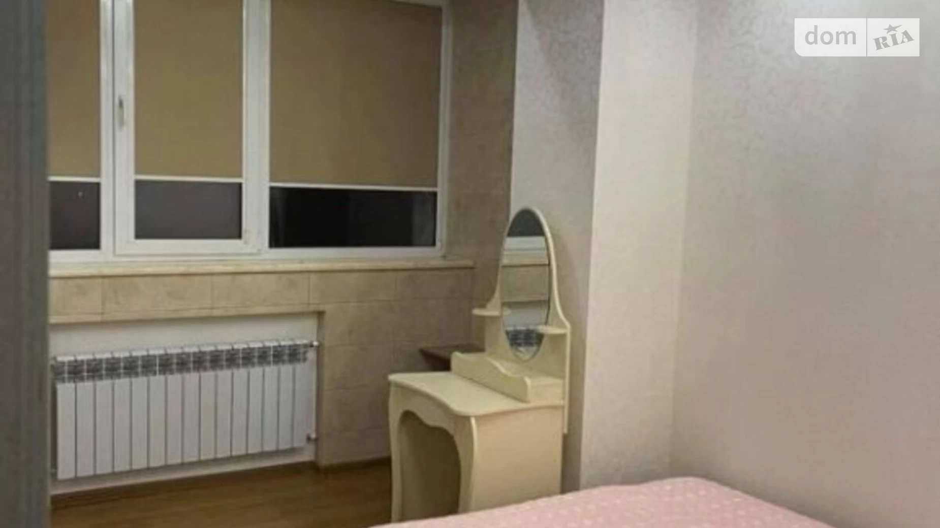Продается 3-комнатная квартира 75 кв. м в Одессе, ул. Старицкого