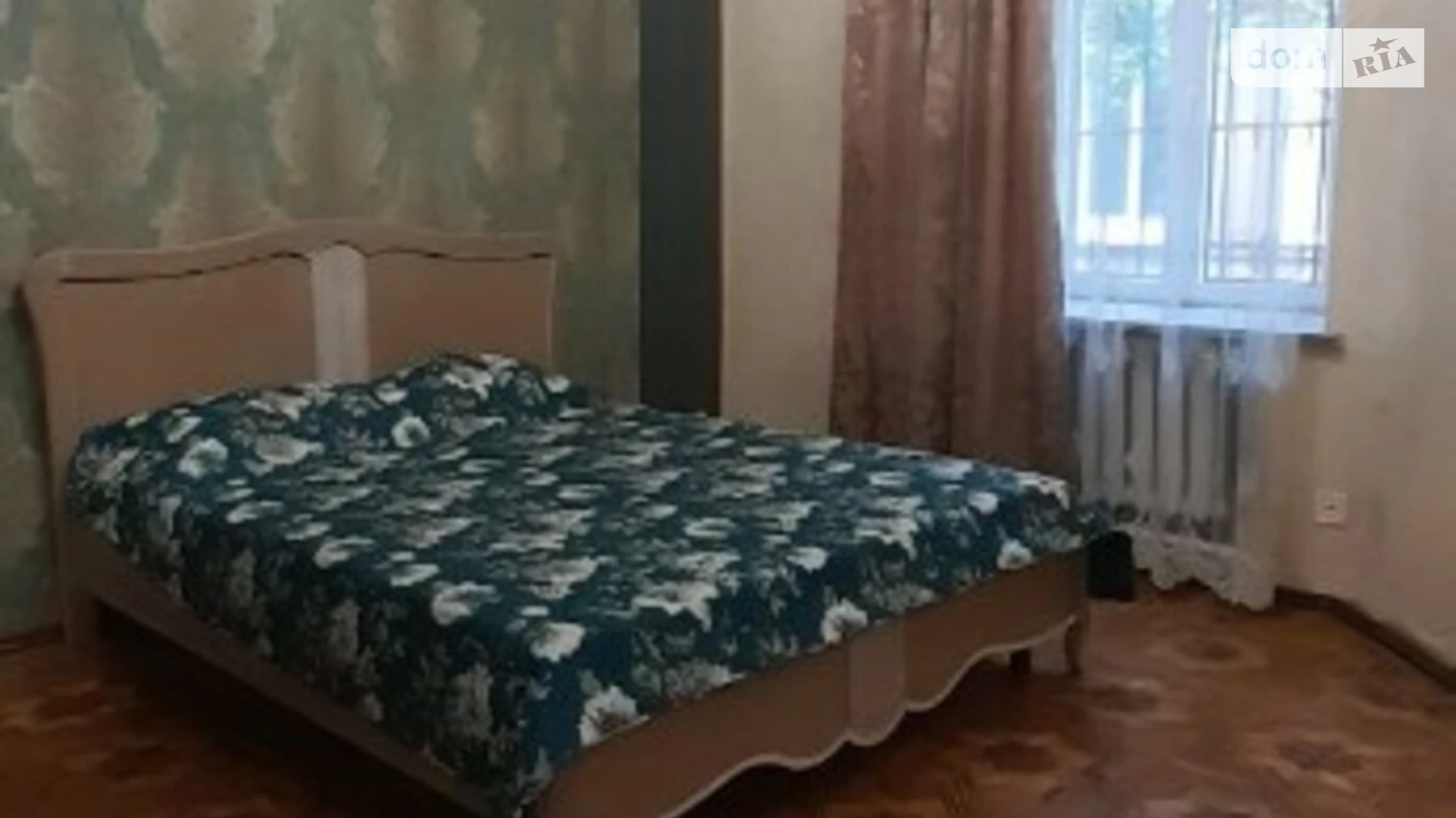 Продається 3-кімнатна квартира 94 кв. м у Одесі, вул. Новосельського