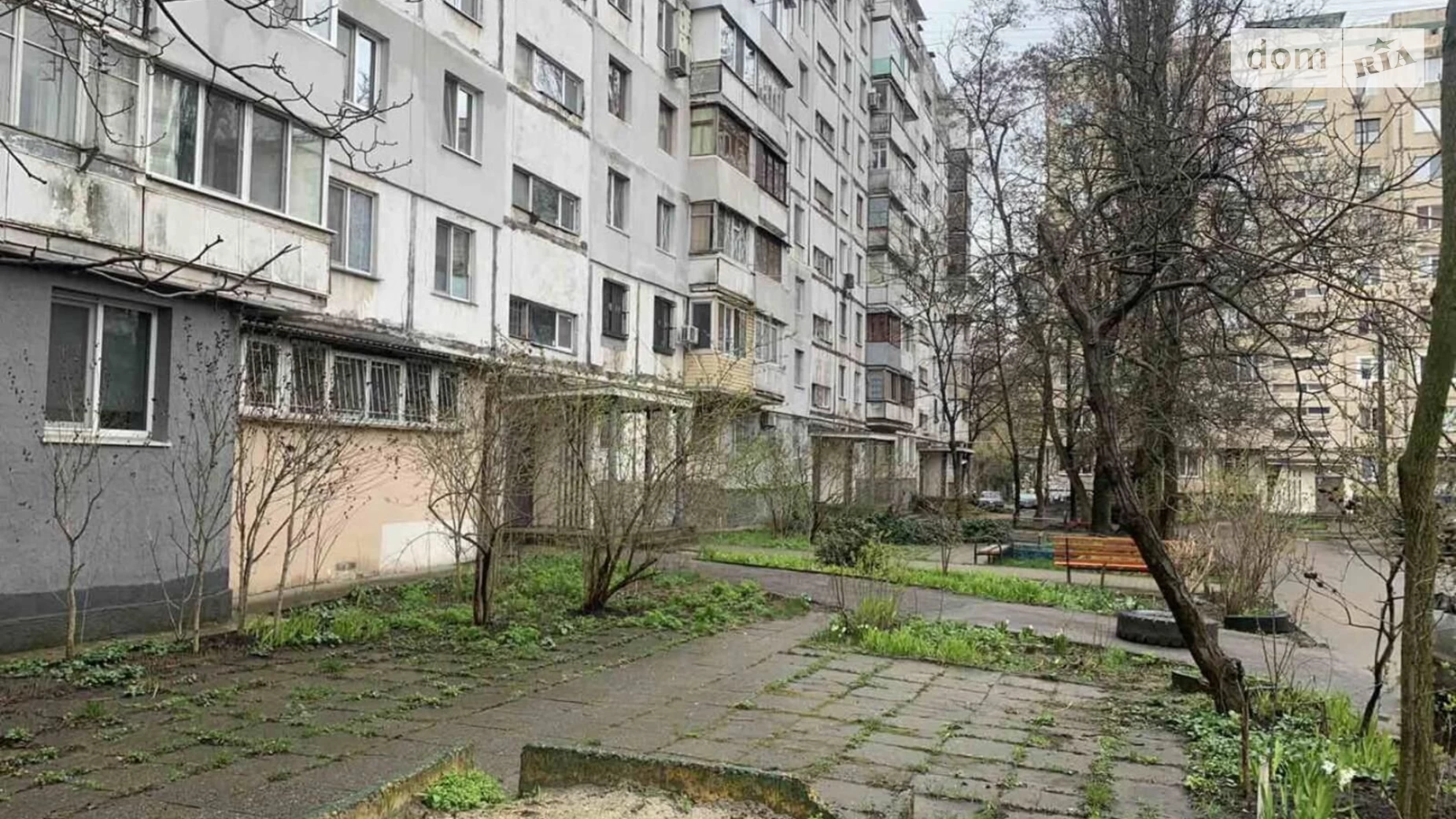 Продается 1-комнатная квартира 36 кв. м в Одессе, просп. Академика Глушко