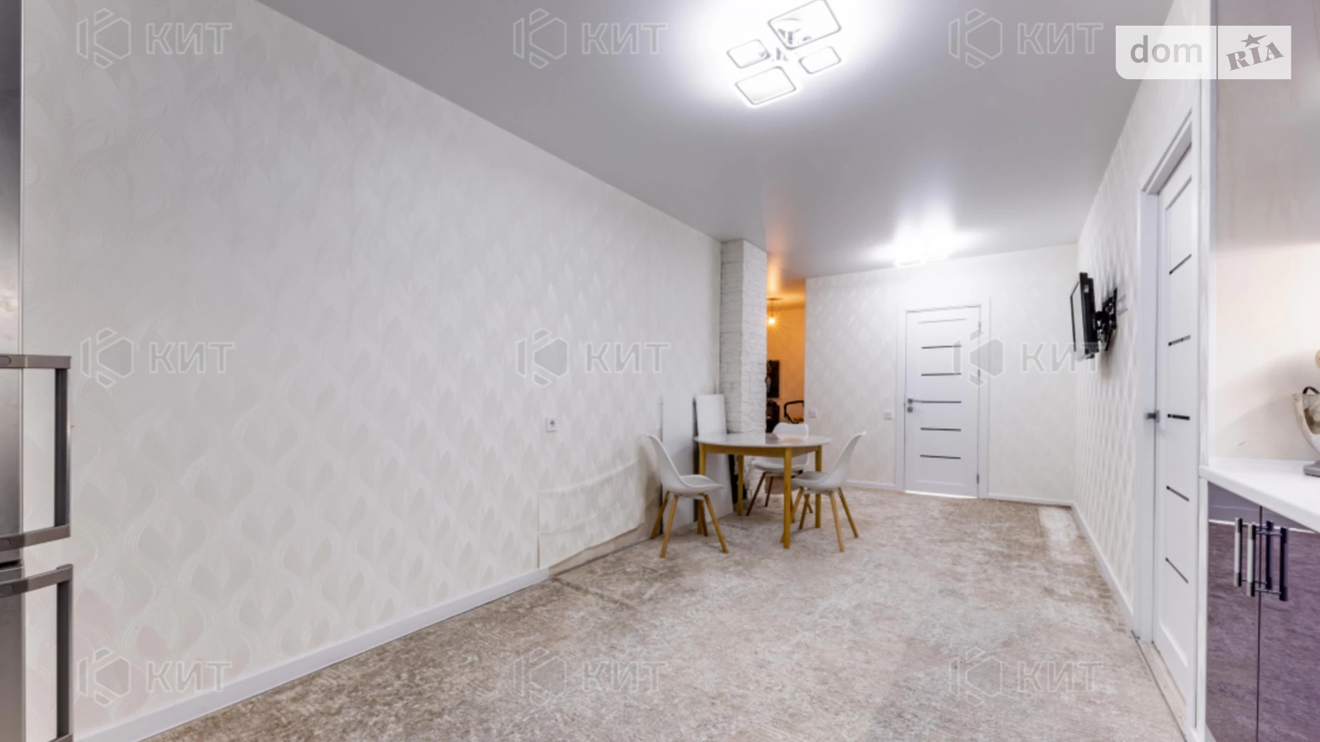 Продается 3-комнатная квартира 70 кв. м в Харькове, ул. Гвардейцев-Широнинцев, 74Б