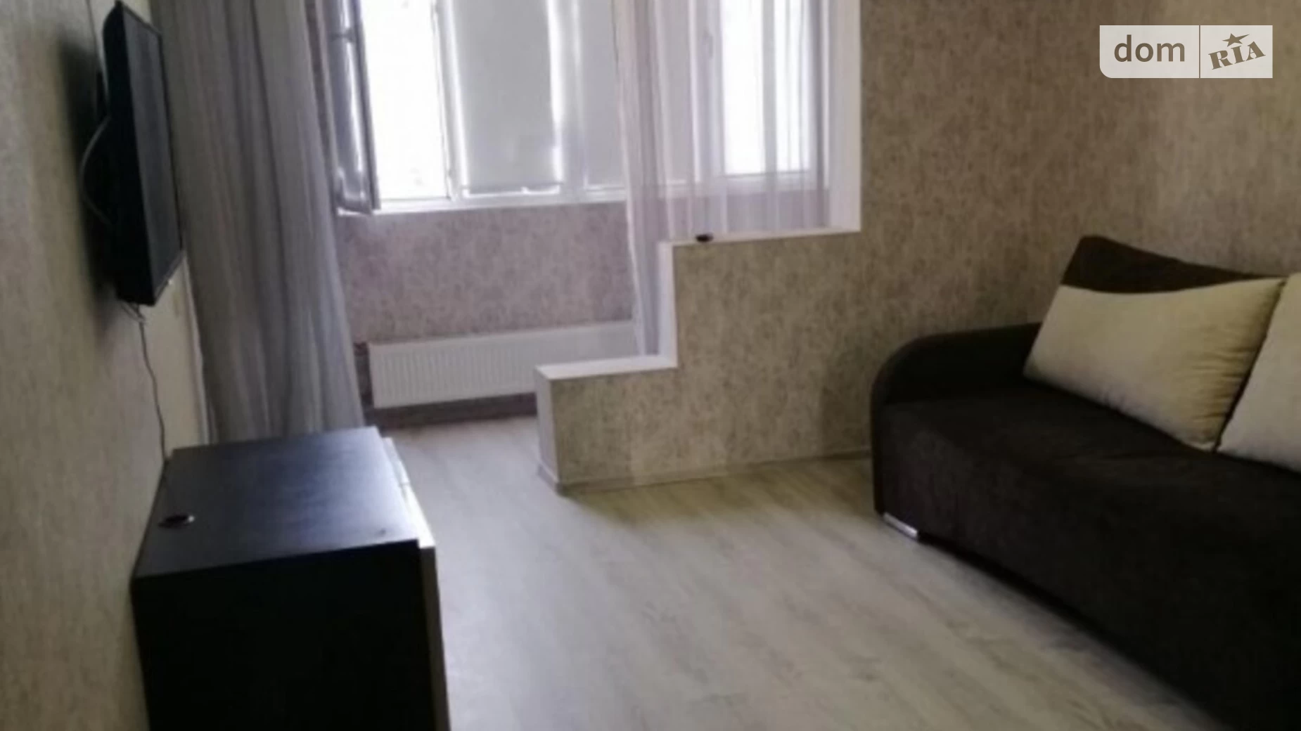 Продается 1-комнатная квартира 42 кв. м в Одессе, ул. Палия Семена, 73