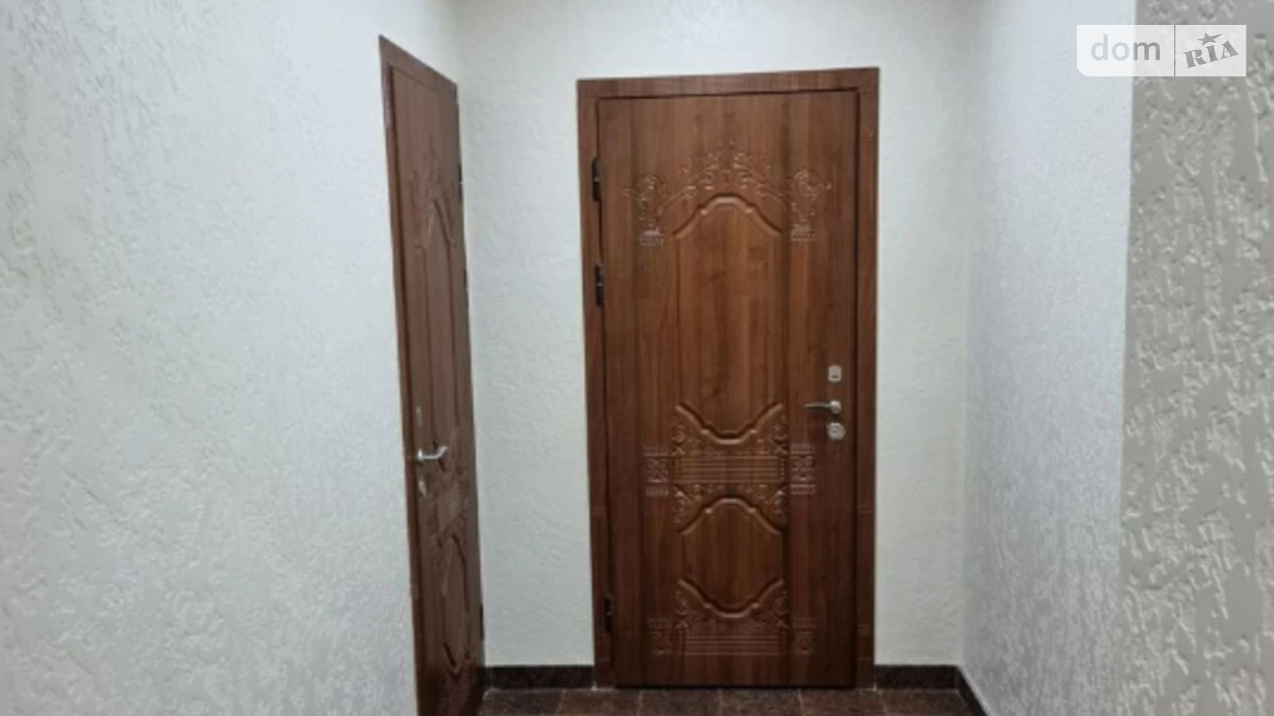 Продается 3-комнатная квартира 126 кв. м в Одессе, ул. Базарная
