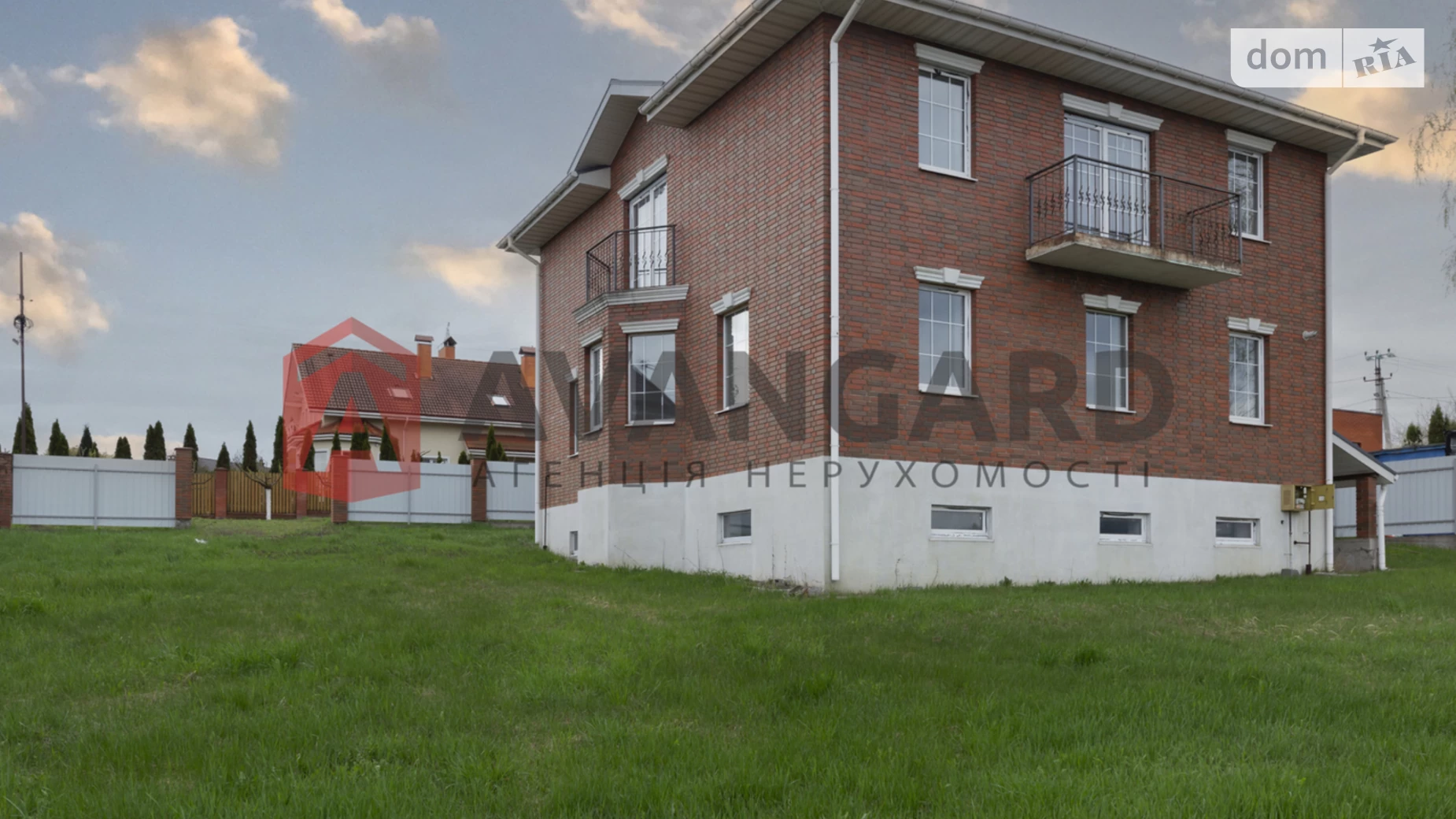 Продается дом на 2 этажа 310 кв. м с мебелью, цена: 159000 $ - фото 4