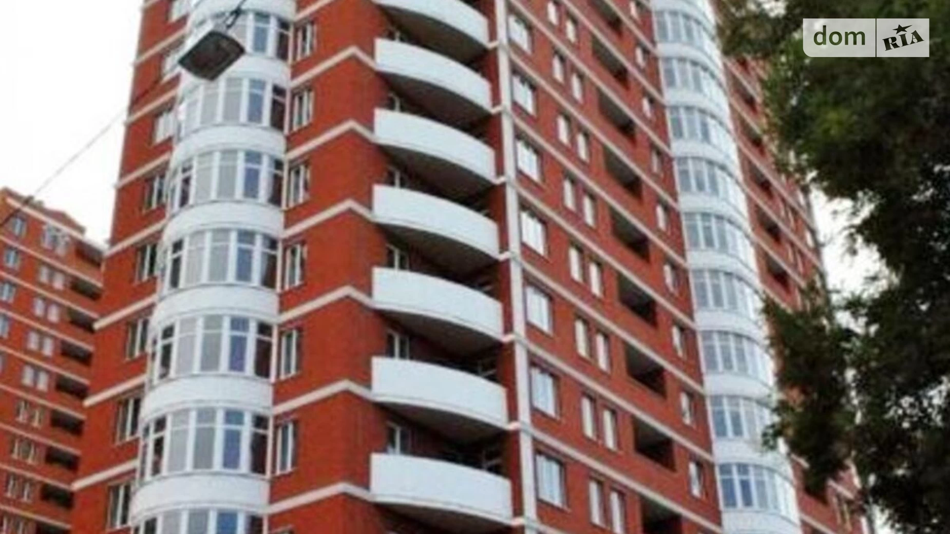 Продается 2-комнатная квартира 74 кв. м в Одессе, ул. Базарная