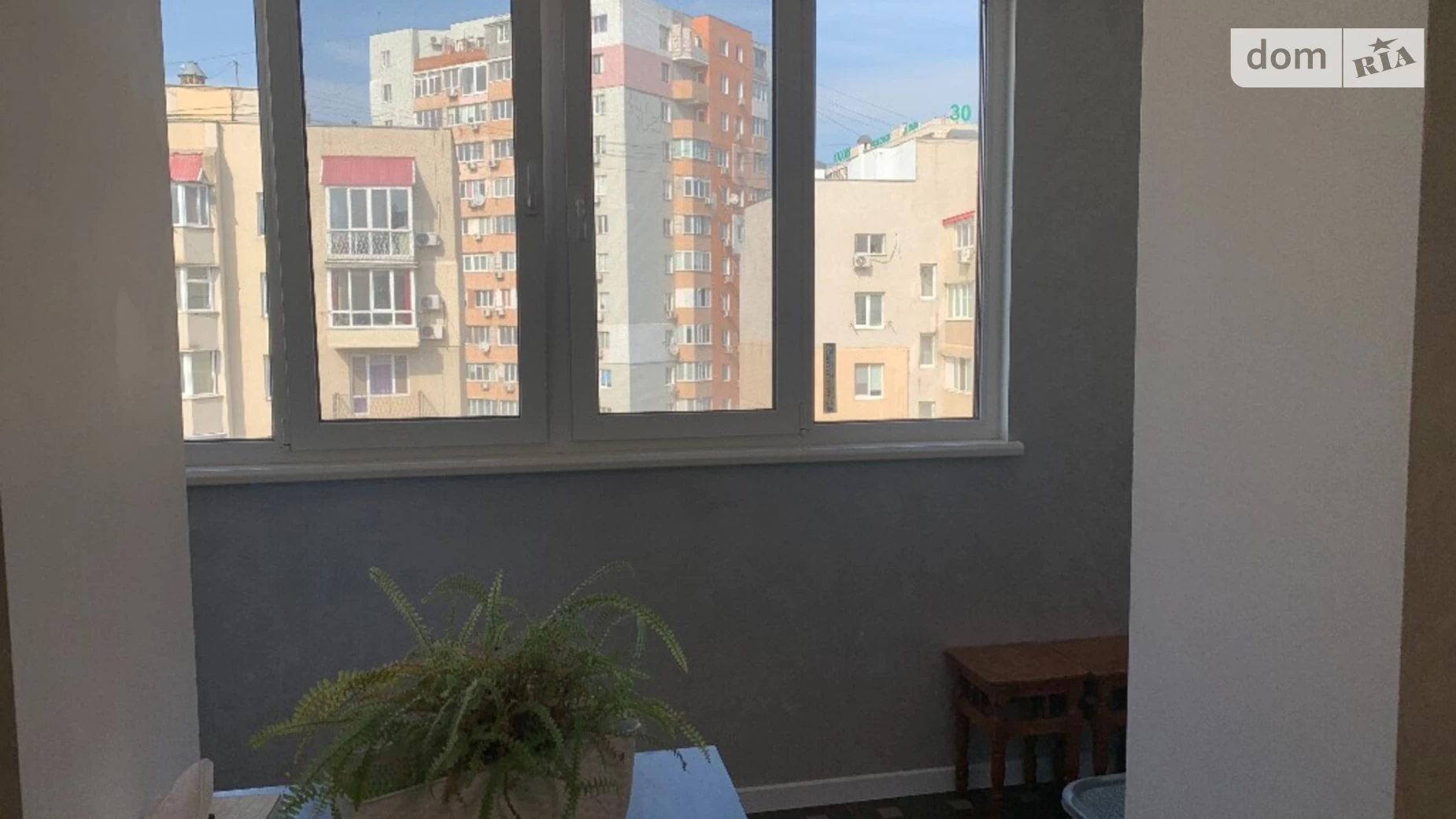 Продается 3-комнатная квартира 86 кв. м в Одессе, ул. Академика Сахарова