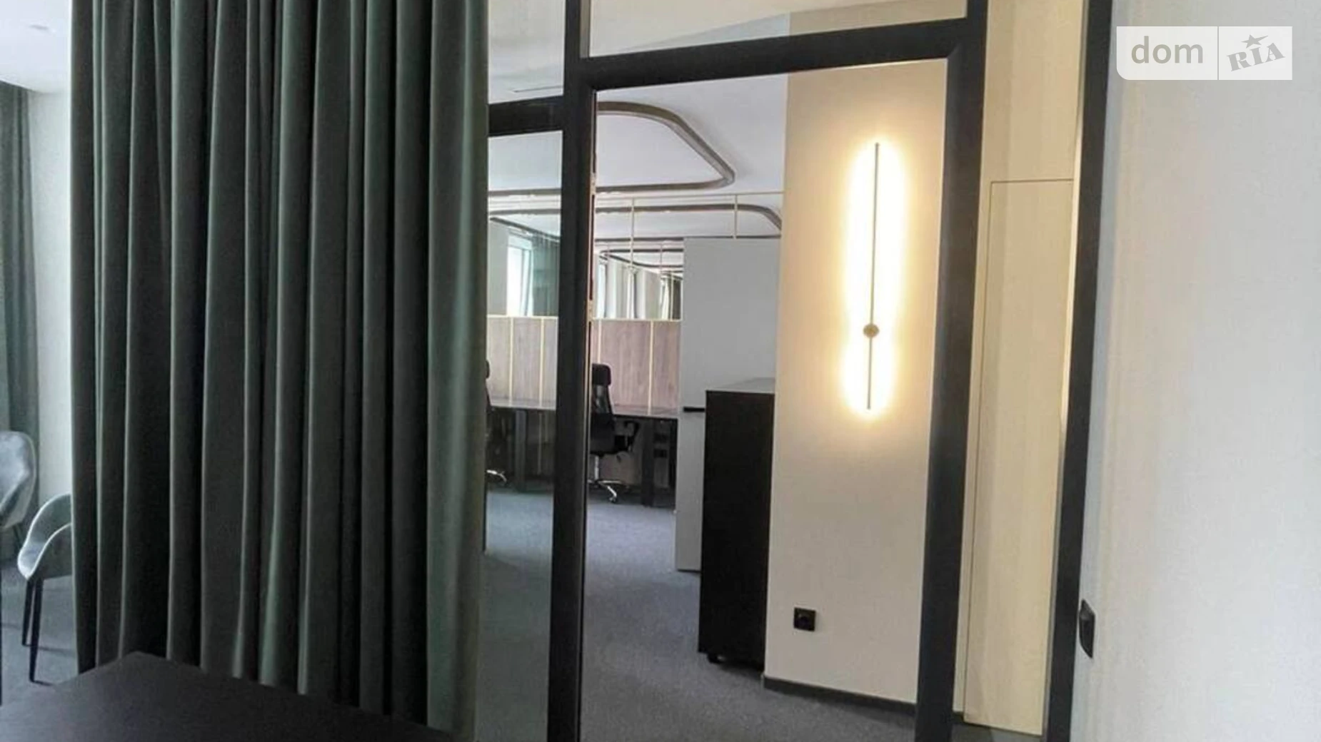 Сдается в аренду офис 45 кв. м в бизнес-центре, цена: 1500 $ - фото 3