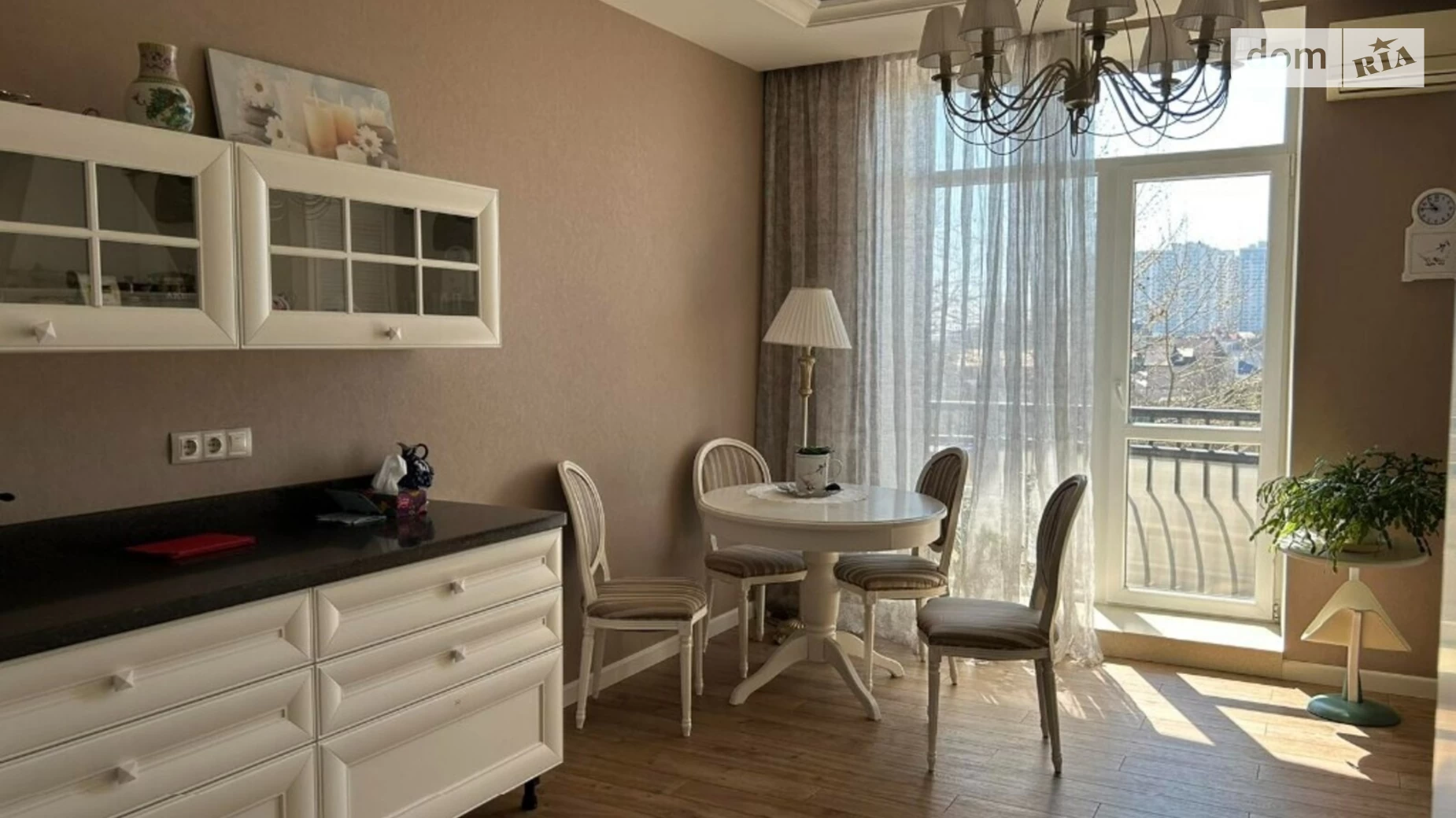 Продается 3-комнатная квартира 93 кв. м в Одессе, пер. Педагогический, 3/1 - фото 2