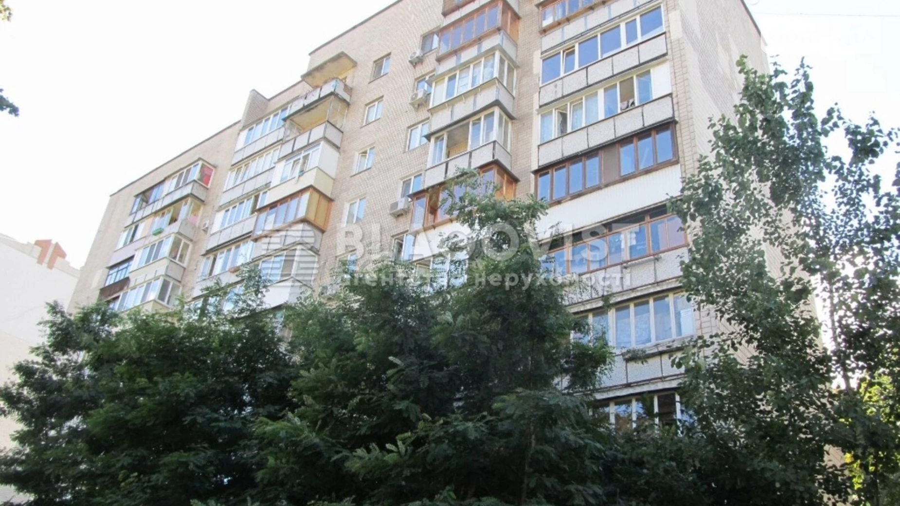 Продается 2-комнатная квартира 62 кв. м в Киеве, ул. Андрея Верхогляда(Драгомирова), 6Б