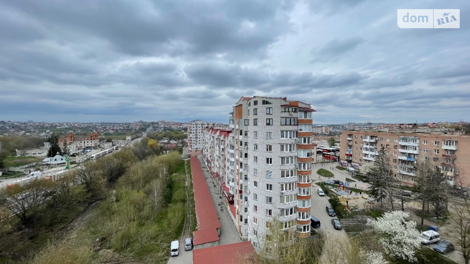 3-комнатная квартира 90 кв. м в Тернополе, ул. Черновецкая - фото 2