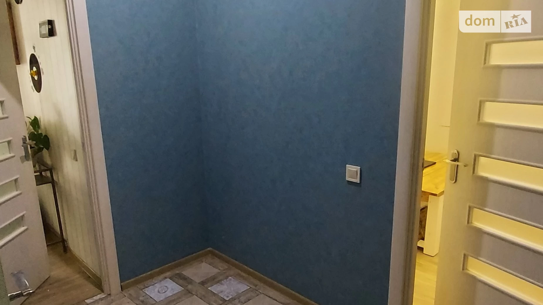 Продается 2-комнатная квартира 34 кв. м в Одессе, ул. Богдана Хмельницкого, 32