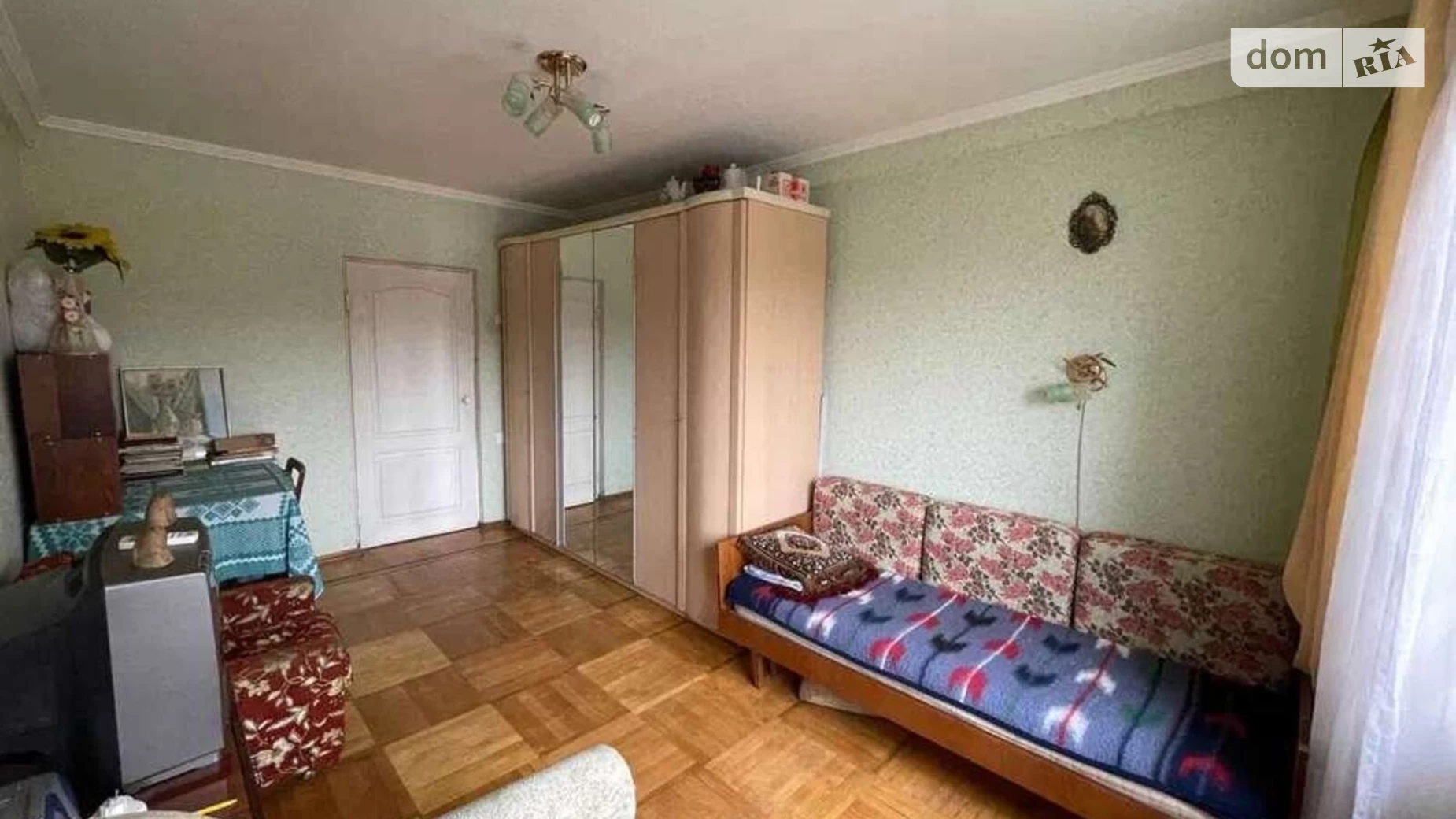 Продается 2-комнатная квартира 46 кв. м в Киеве, просп. Воскресенский(Перова), 8