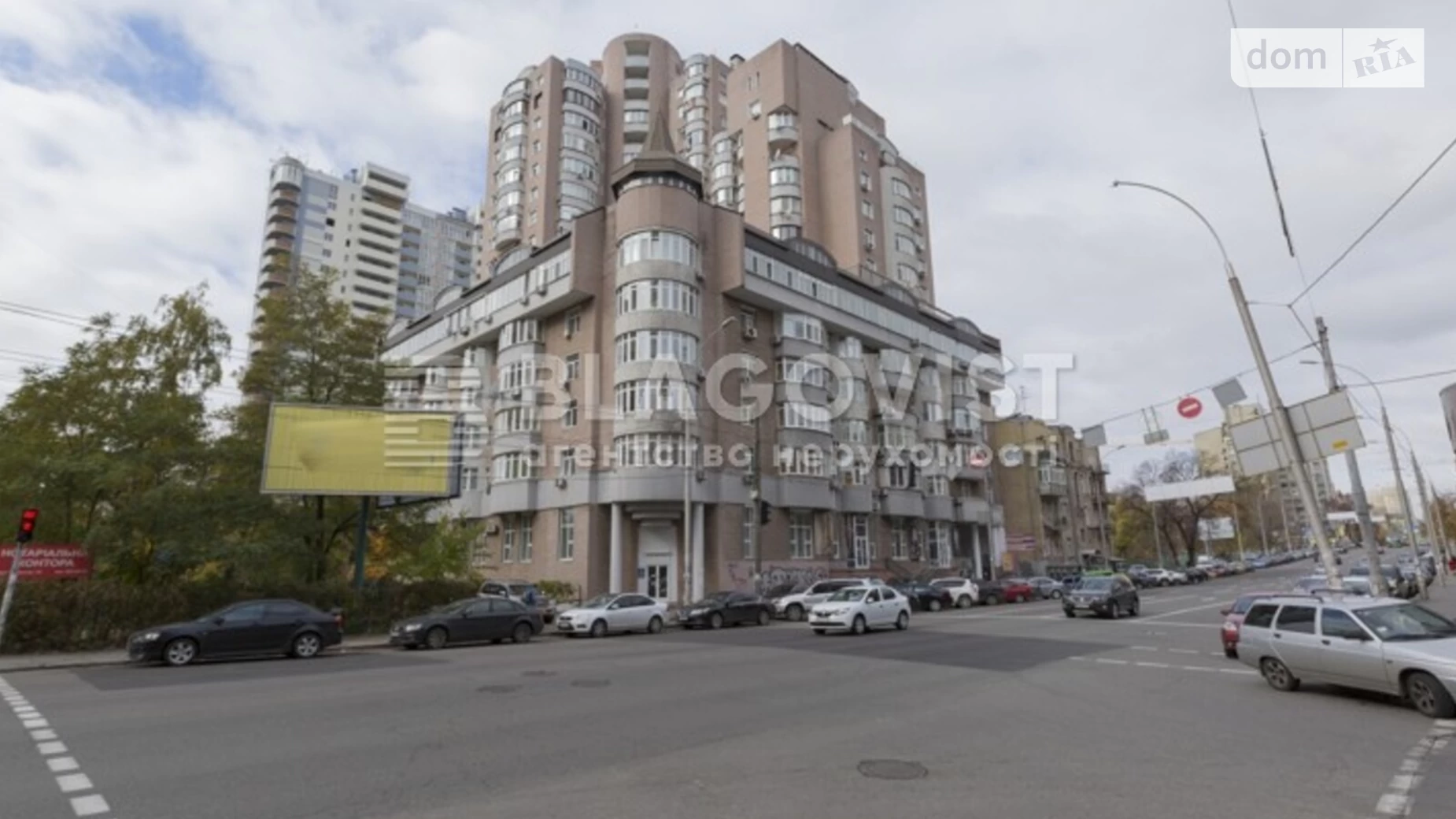 Продается 3-комнатная квартира 190 кв. м в Киеве, ул. Антоновича(Горького), 140