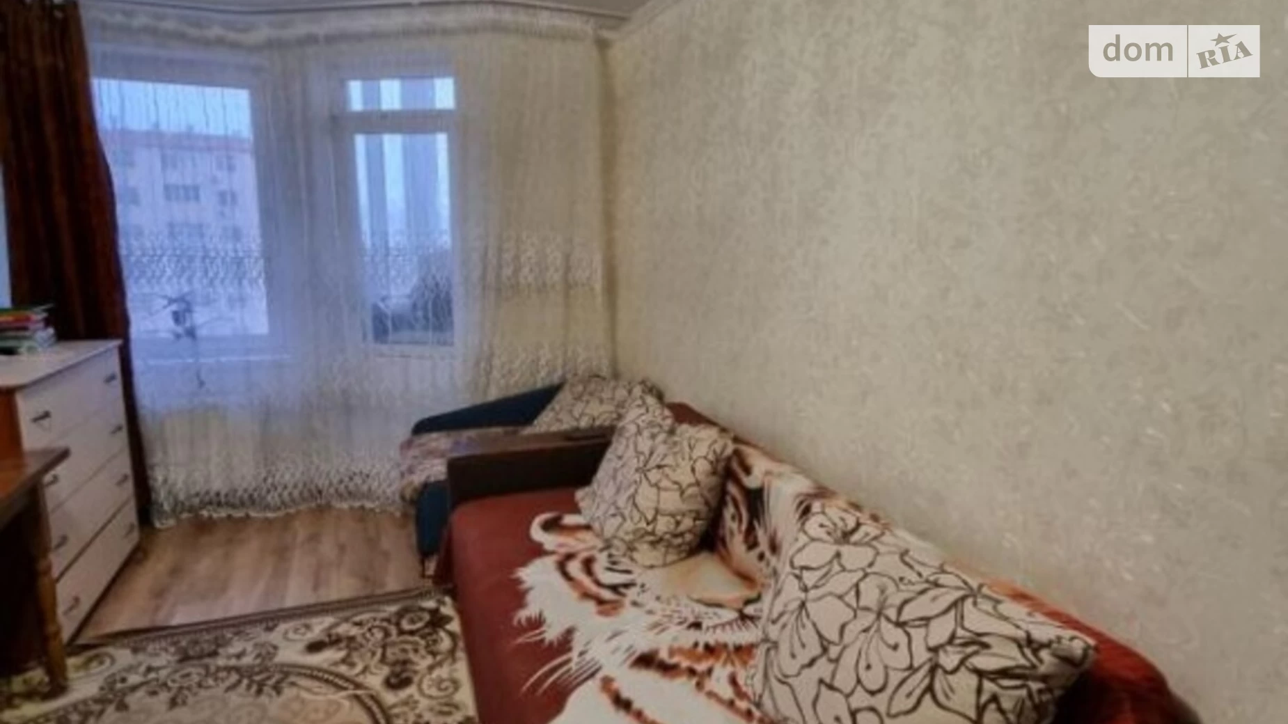 Продається 1-кімнатна квартира 35 кв. м у Одесі, мас. Радужний