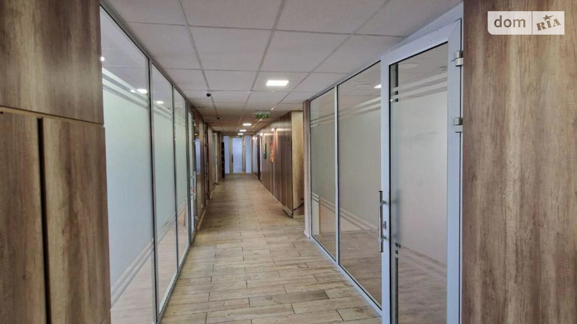 Сдается в аренду офис 580 кв. м в бизнес-центре, цена: 14450 $ - фото 4