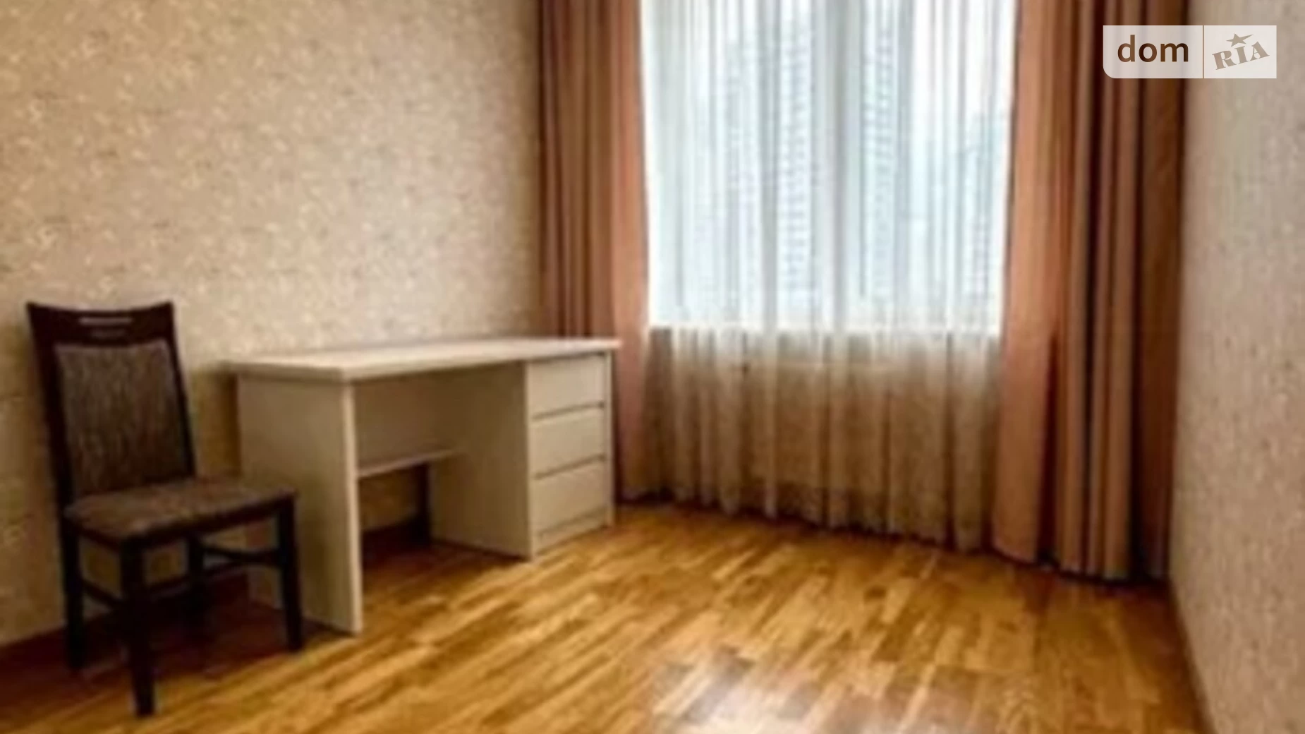 Продается 2-комнатная квартира 67 кв. м в Одессе, ул. Генуэзская, 3