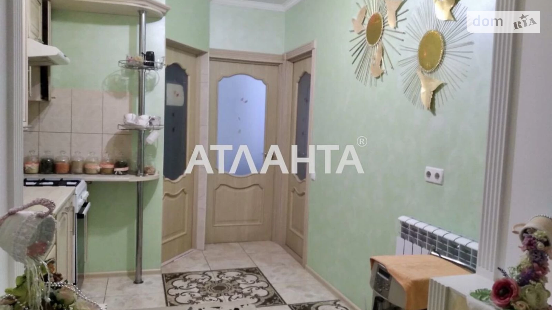 Продается 3-комнатная квартира 58 кв. м в Черноморске, ул. Данченко - фото 2