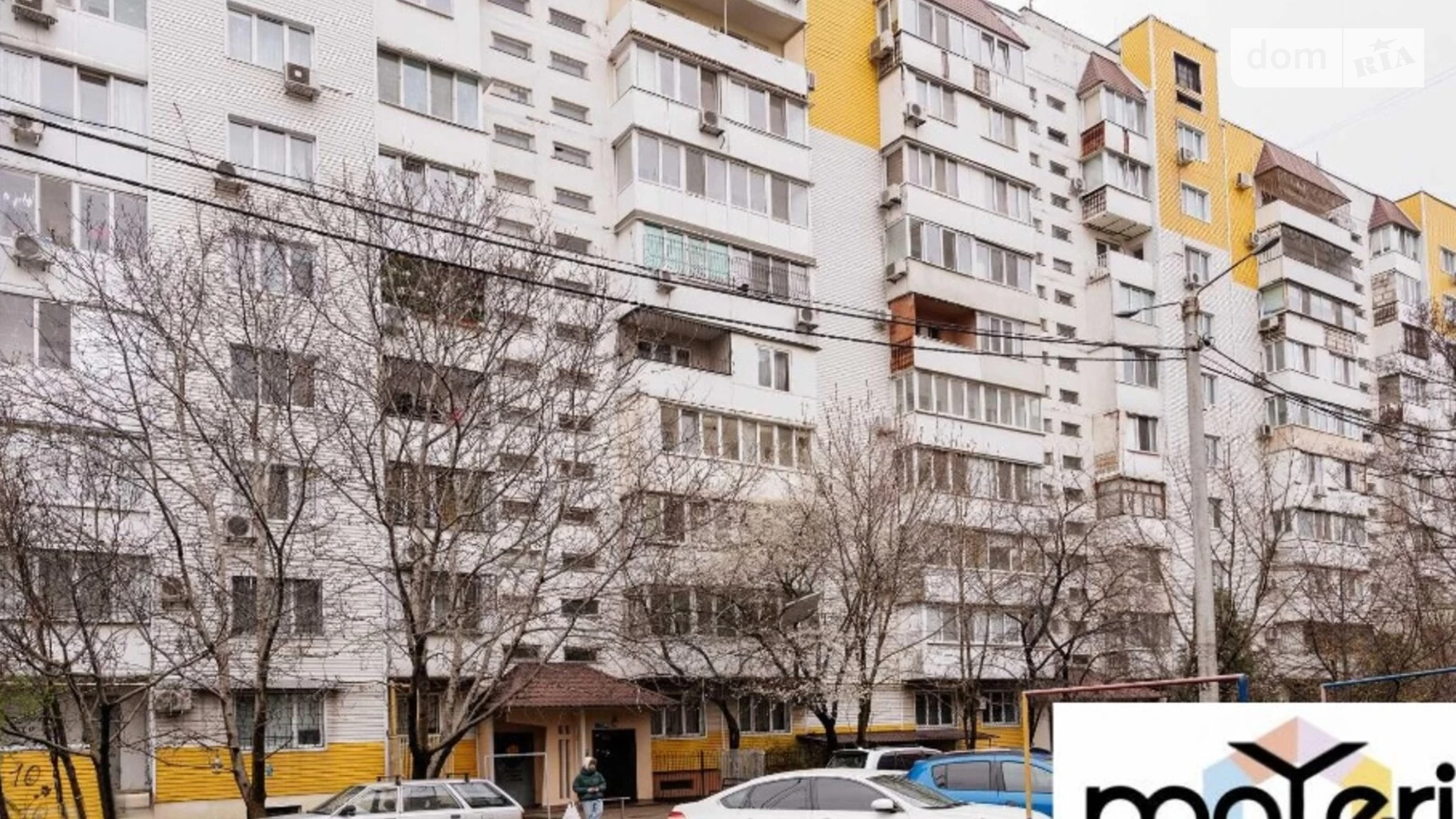 Продається 3-кімнатна квартира 86 кв. м у Одесі, вул. Тополина