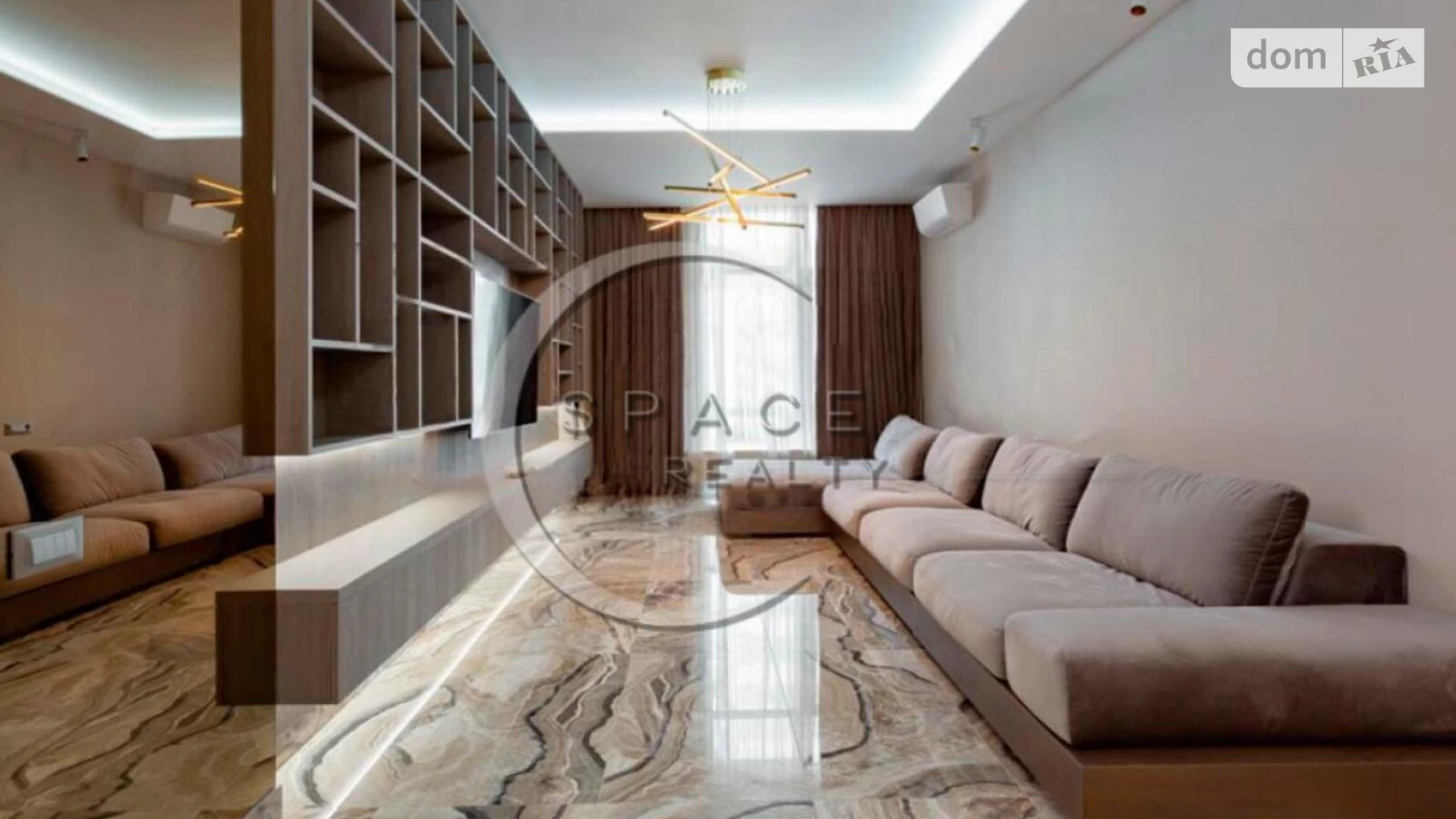 Продается 4-комнатная квартира 177 кв. м в Киеве, ул. Андрея Верхогляда(Драгомирова)