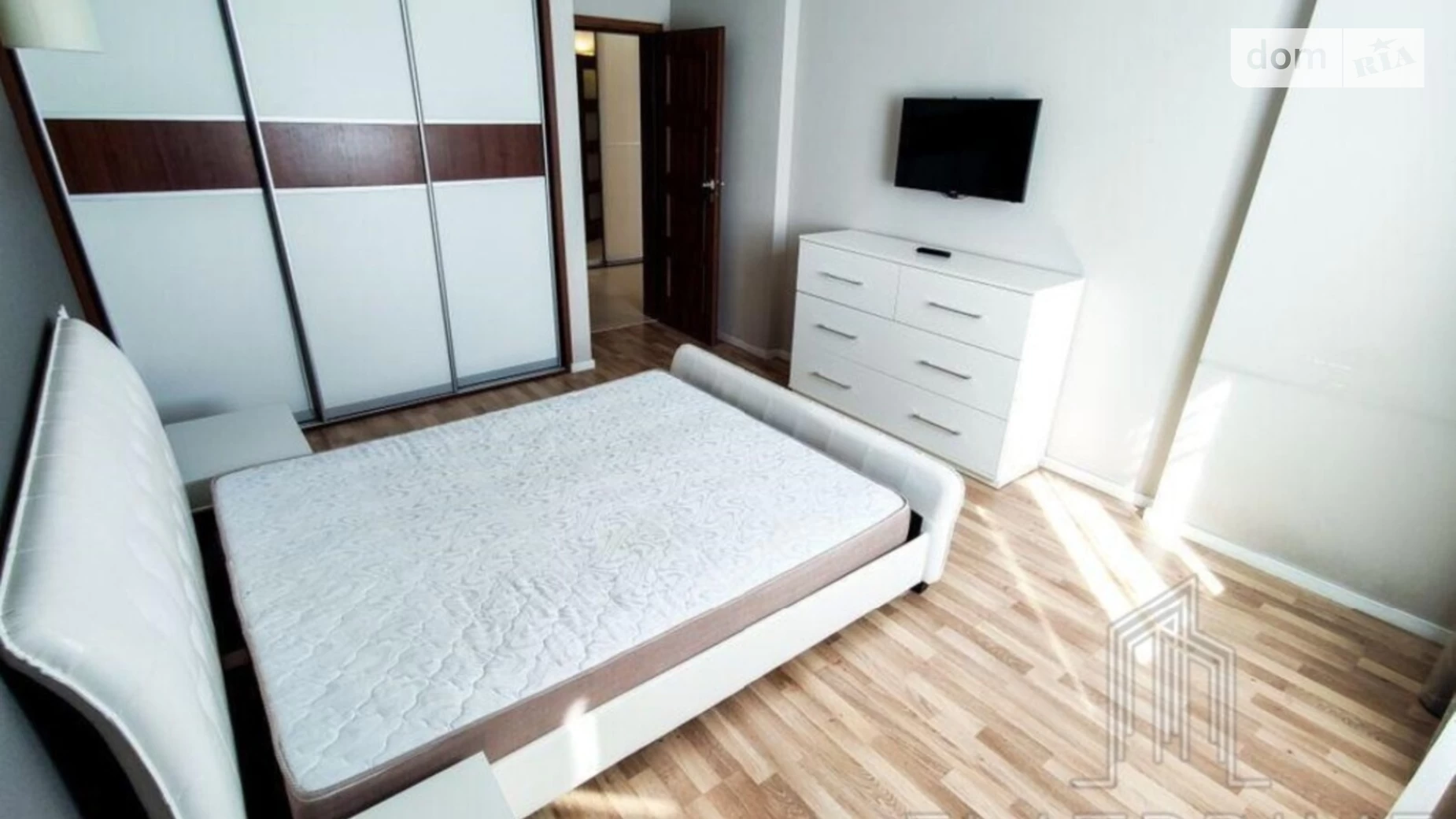 Продается 2-комнатная квартира 85 кв. м в Киеве, наб. Днепровская, 14Б - фото 3