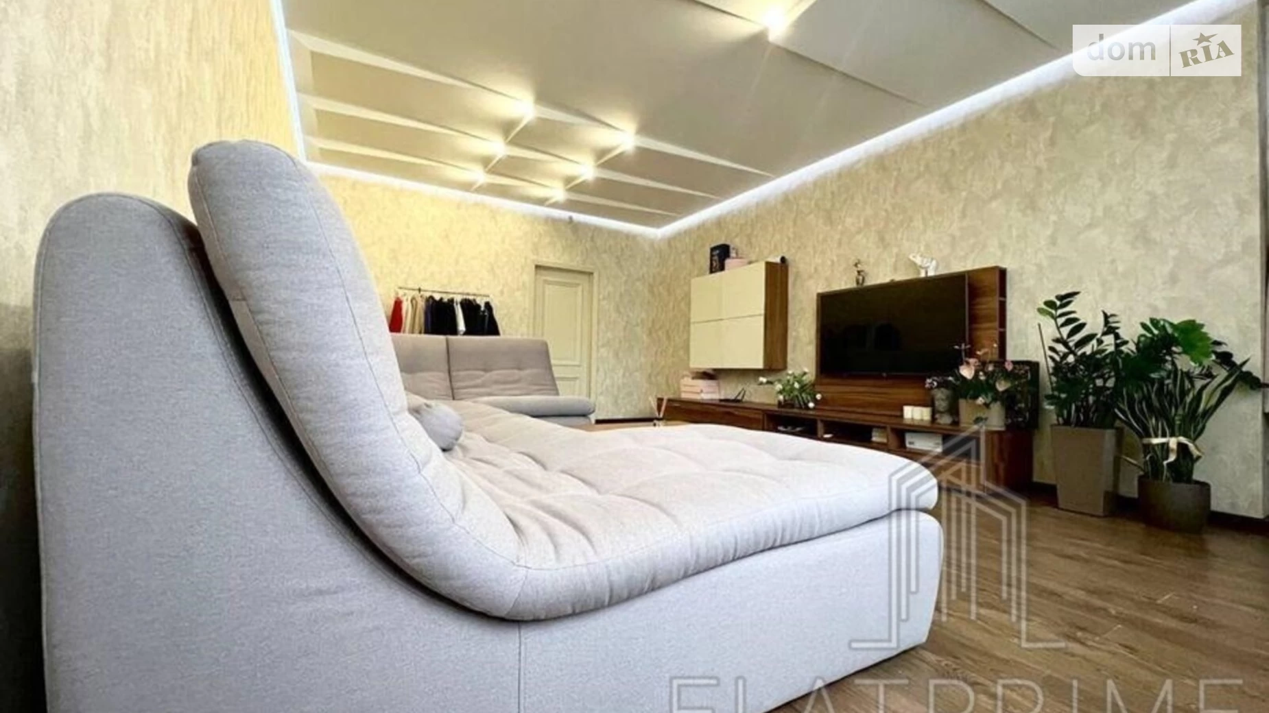 Продается 2-комнатная квартира 96 кв. м в Киеве, бул. Леси Украинки, 7А