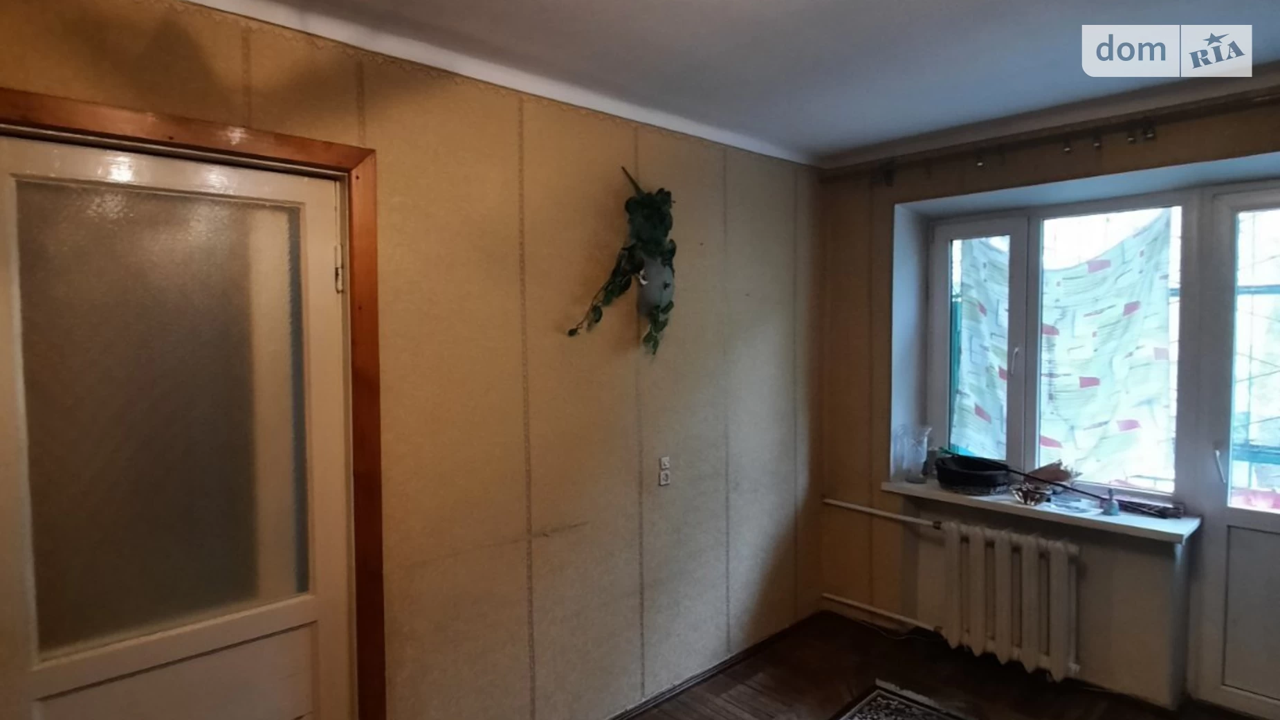 Продается 3-комнатная квартира 57 кв. м в Одессе, ул. Сегедская