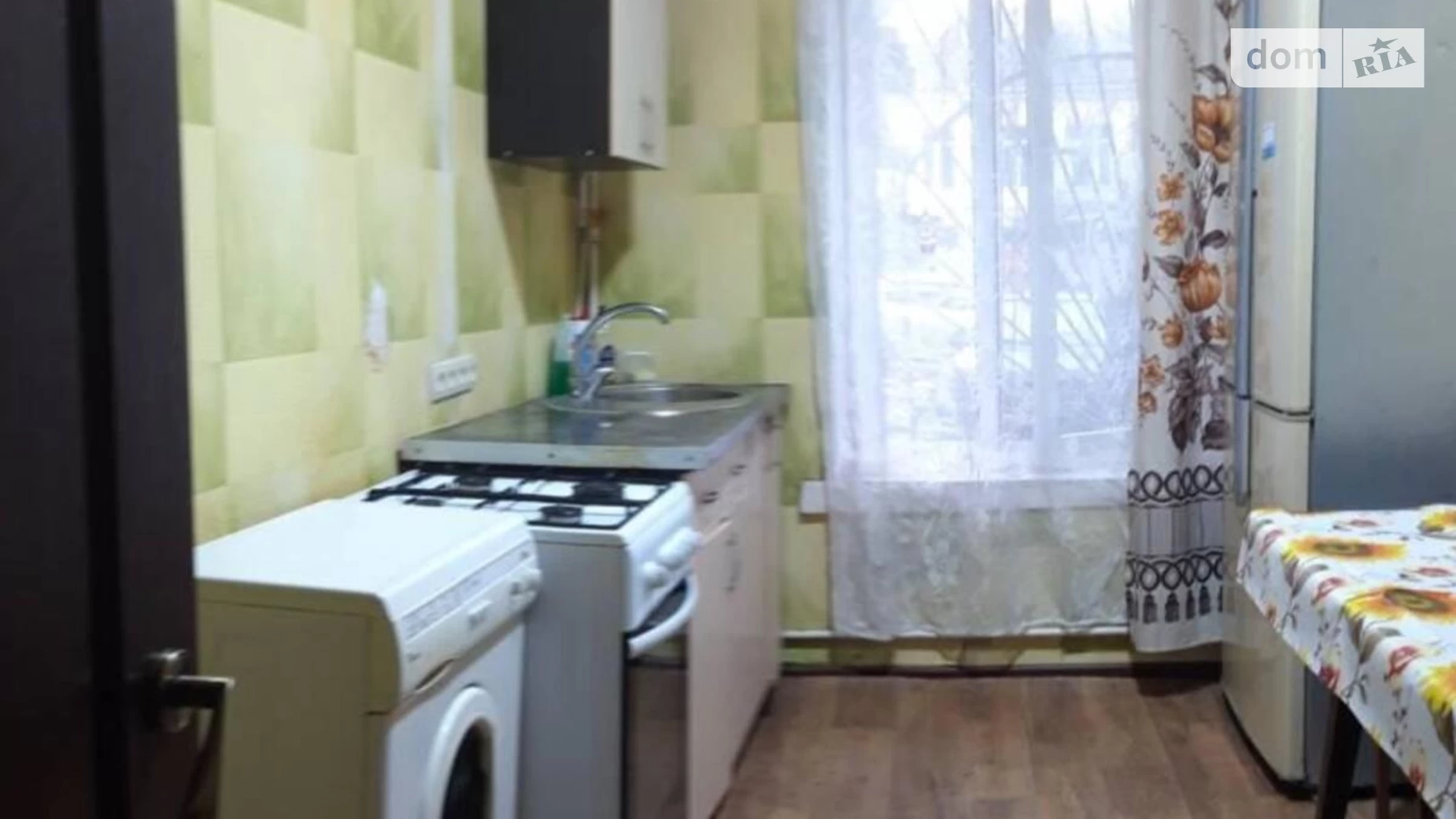Продается 1-комнатная квартира 36 кв. м в Одессе, ул. Богдана Хмельницкого