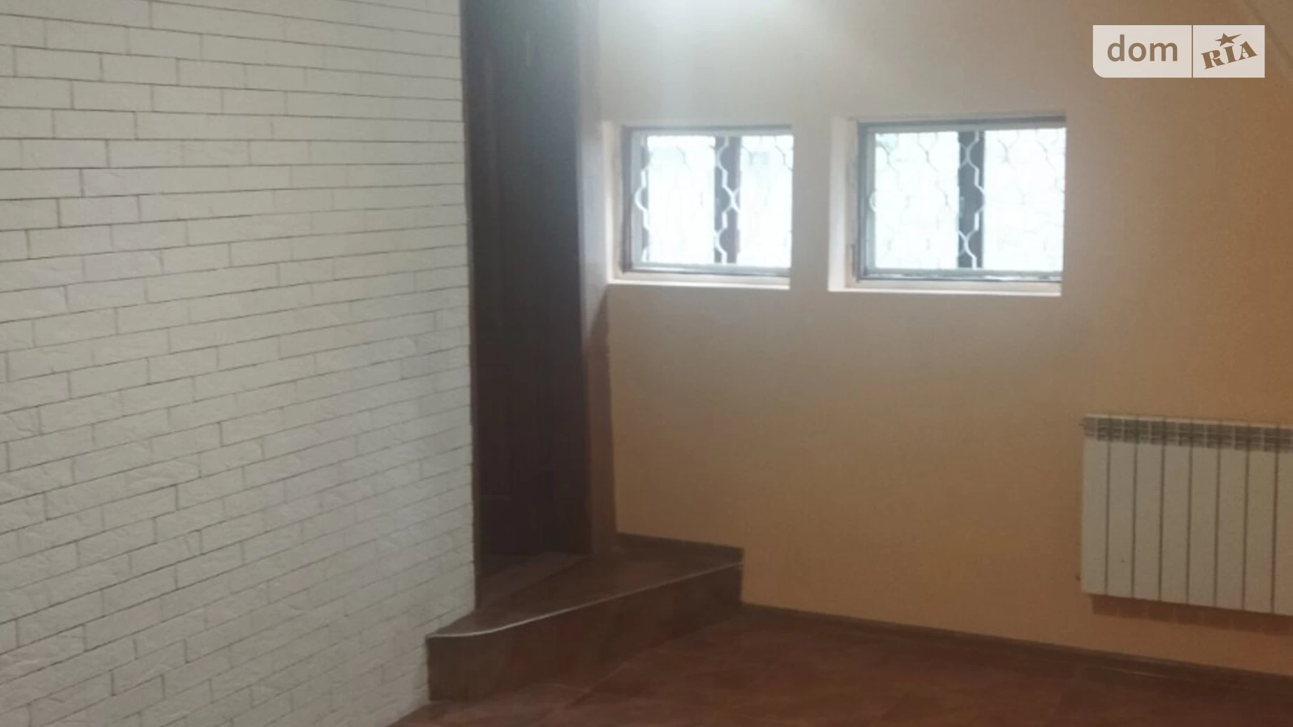 Продается дом на 3 этажа 560 кв. м с садом, цена: 210000 $ - фото 2