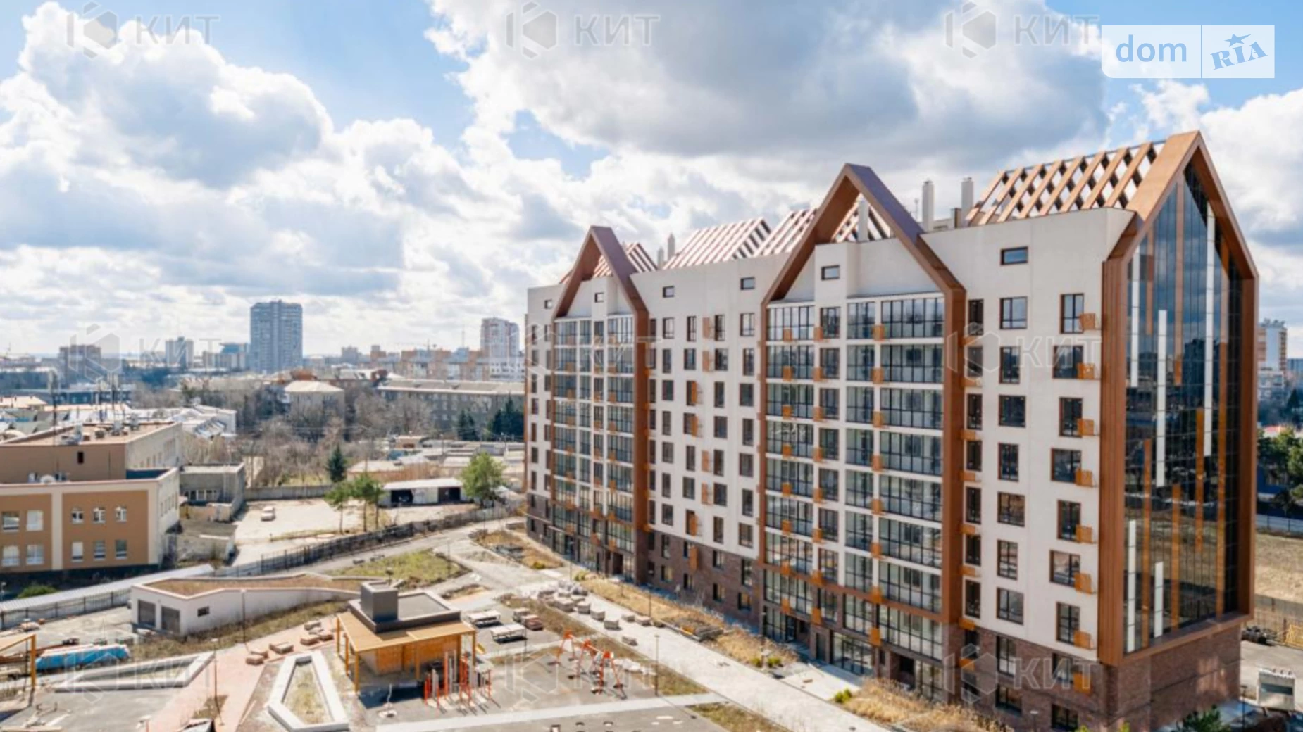 Продается 2-комнатная квартира 103 кв. м в Харькове, ул. Динамовская, 5 - фото 2