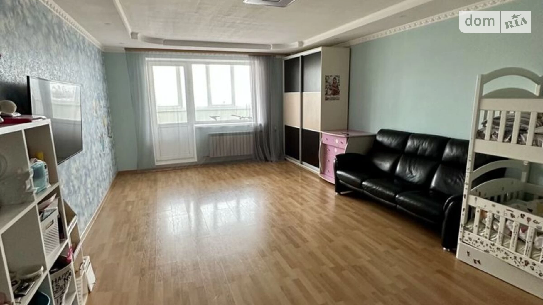 Продается 3-комнатная квартира 108 кв. м в Харькове