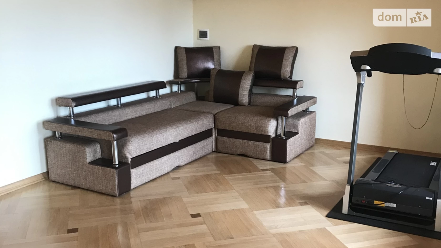 Продается дом на 3 этажа 230 кв. м с мебелью, цена: 250000 $ - фото 2