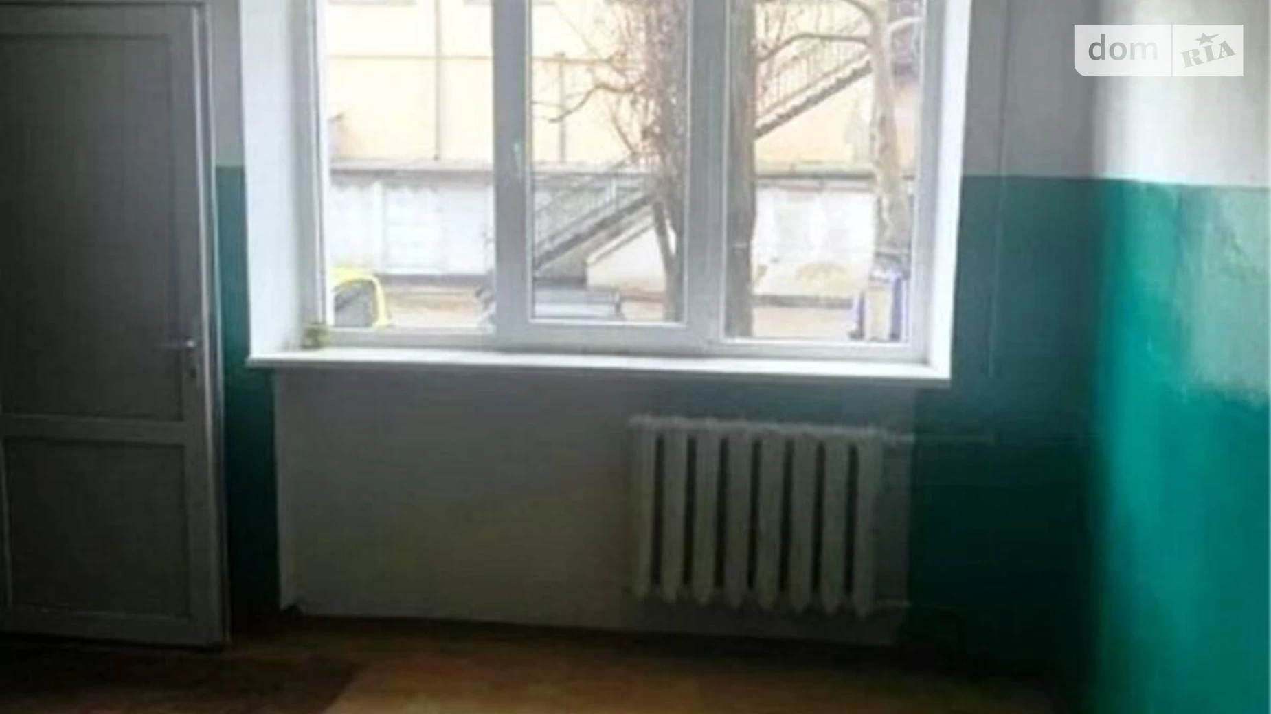 Продается 3-комнатная квартира 74 кв. м в Одессе, ул. Героев Крут