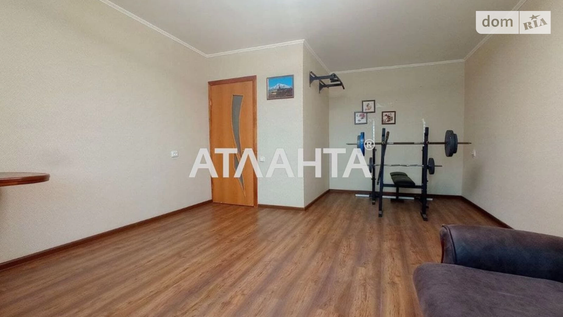 Продается 1-комнатная квартира 37.8 кв. м в Одессе, ул. Ицхака Рабина