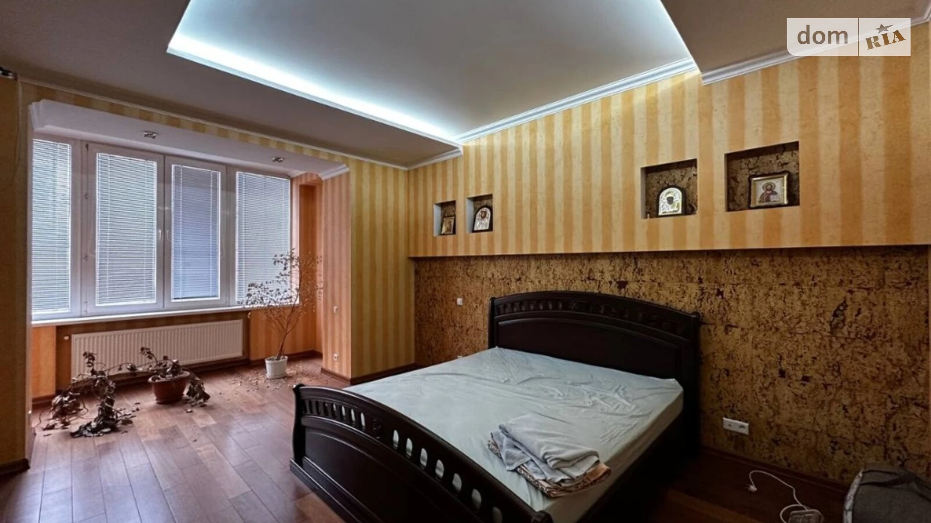 Продается 3-комнатная квартира 132 кв. м в Николаеве, ул. Никольская(Розы Люксембург)