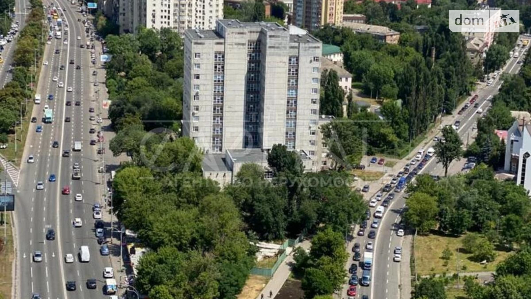 Продается 2-комнатная квартира 72 кв. м в Киеве, пер. Ужгородский, 4/1 - фото 2