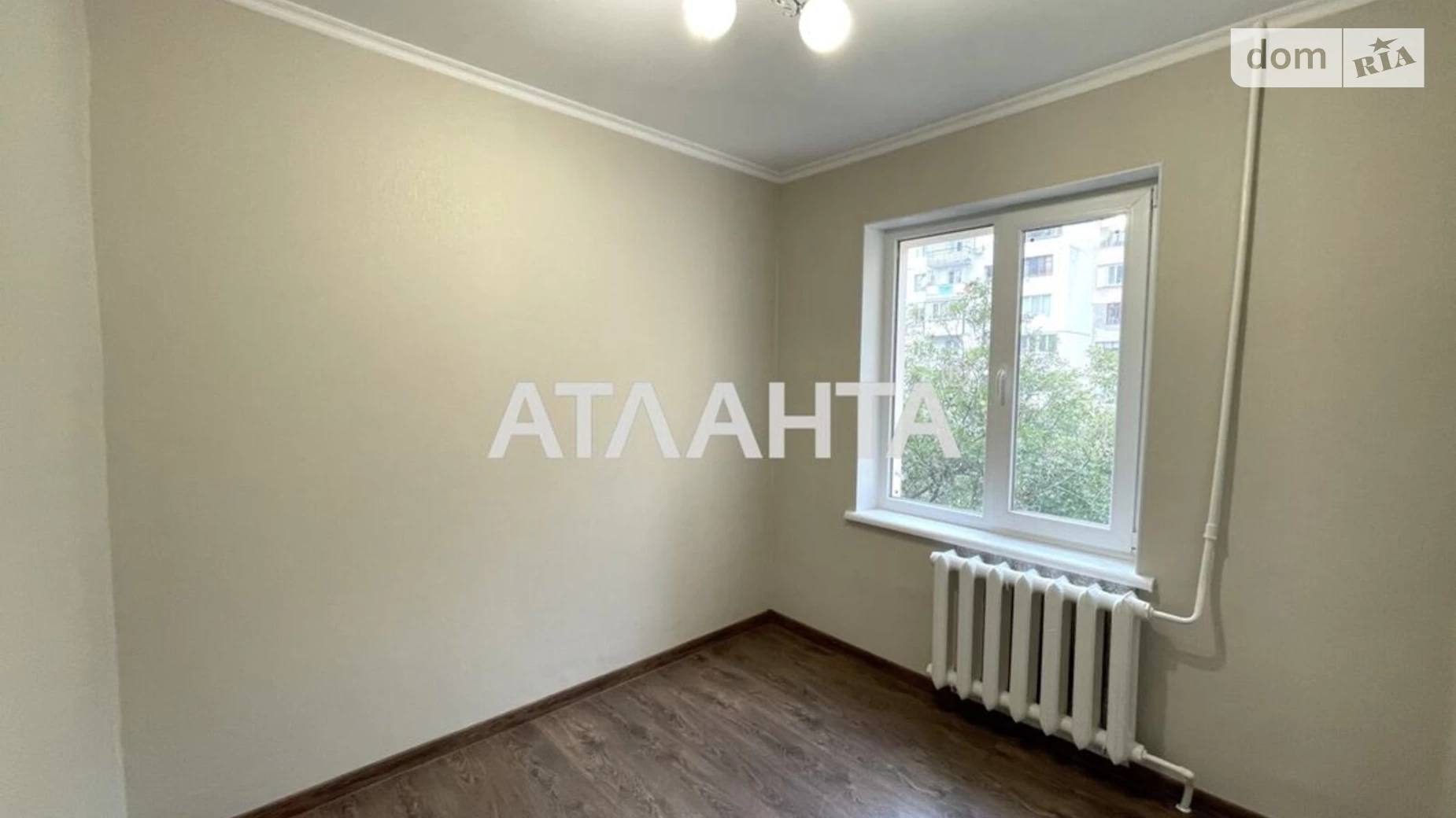 Продається 3-кімнатна квартира 61.7 кв. м у Одесі, вул. Олександра Невського