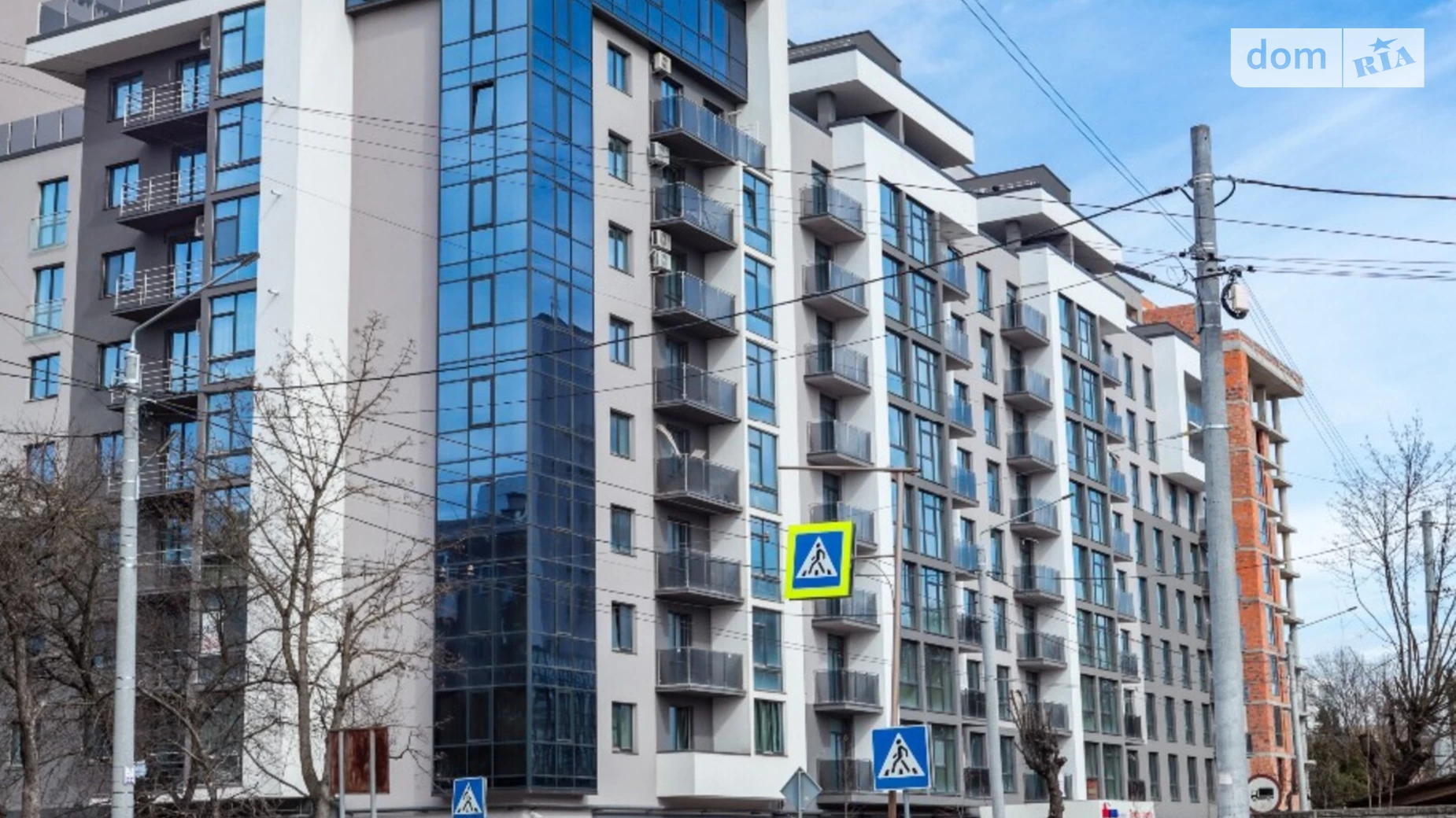 Продается 1-комнатная квартира 47 кв. м в Ивано-Франковске, ул. Гетьмана Ивана Мазепы