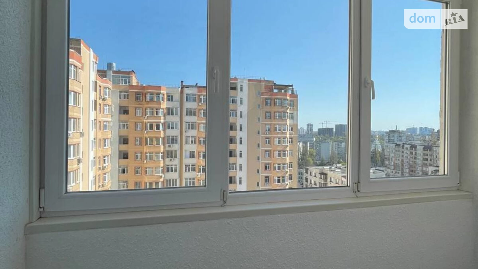 Продается 2-комнатная квартира 72 кв. м в Одессе, ул. Маршала Говорова
