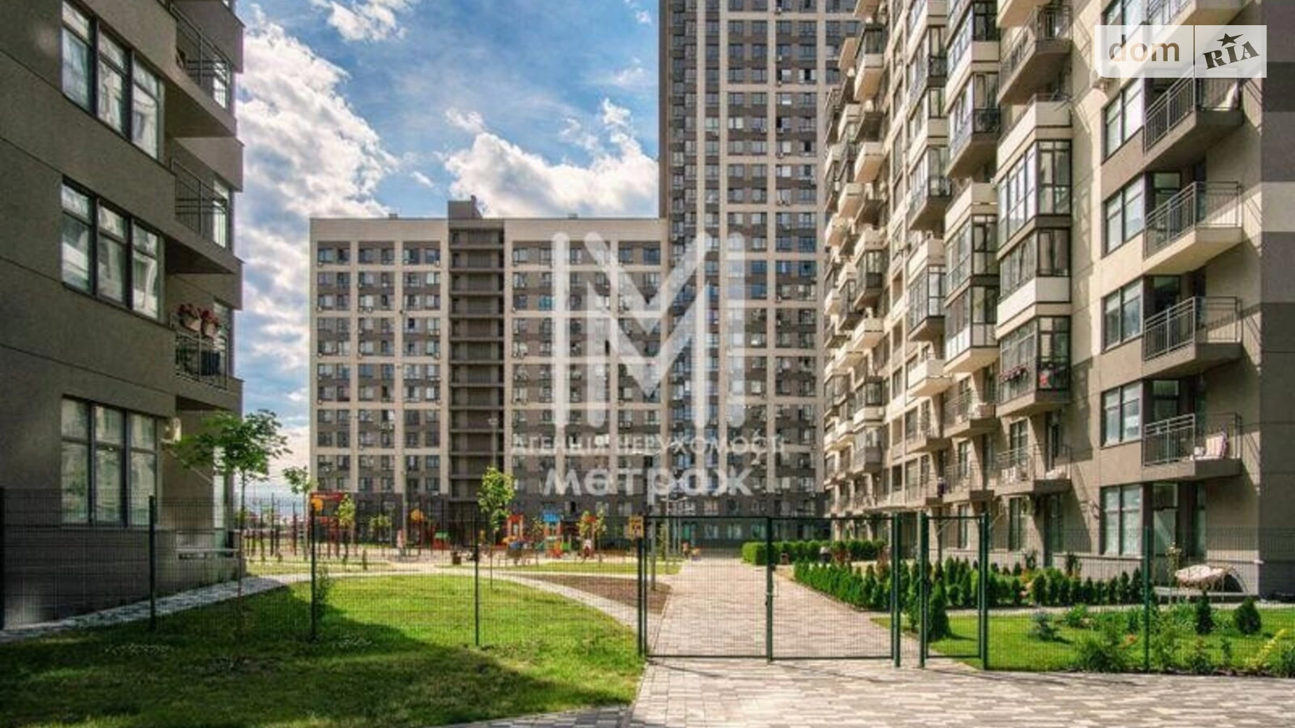 Продается 1-комнатная квартира 43 кв. м в Киеве, просп. Европейского Союза(Правды) - фото 2
