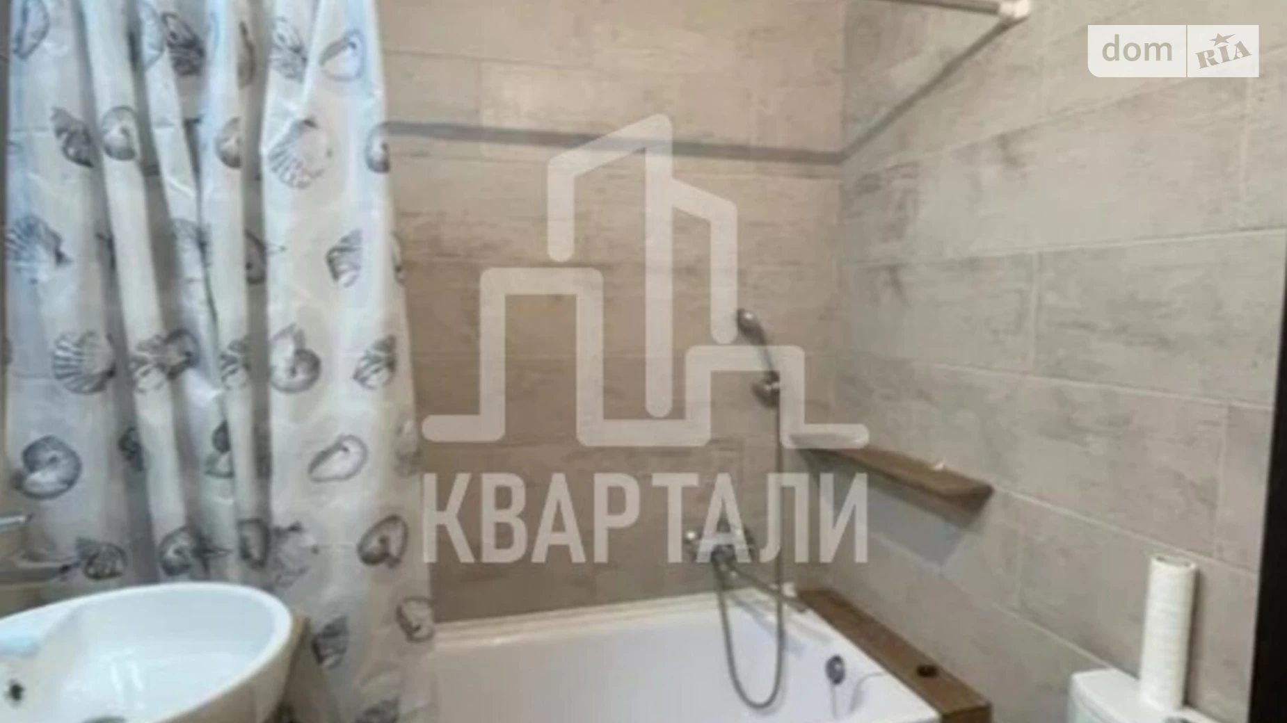 Продается 1-комнатная квартира 32 кв. м в Киеве, ул. Метрологическая, 58